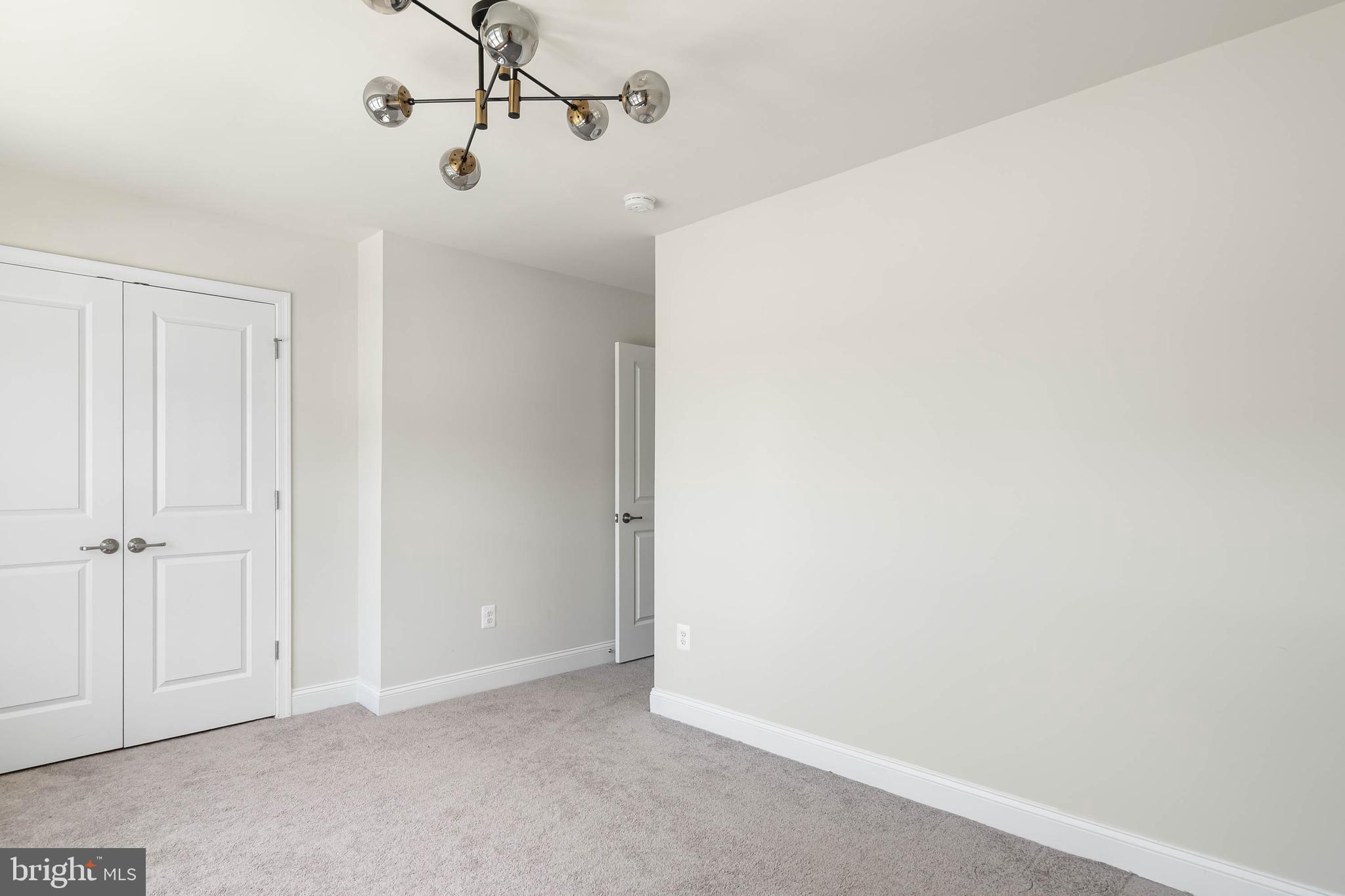 PLANTATION LAKES - Residential Lease