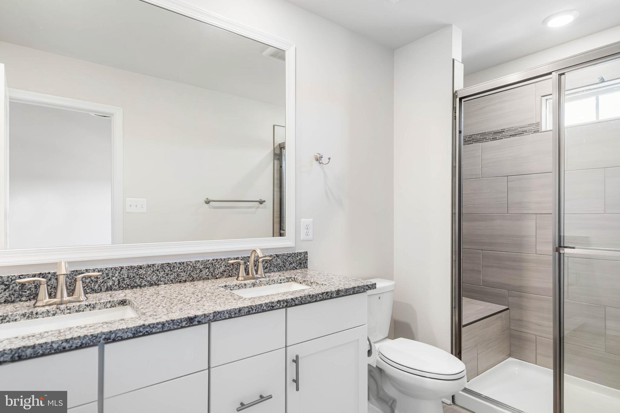 PLANTATION LAKES - Residential Lease