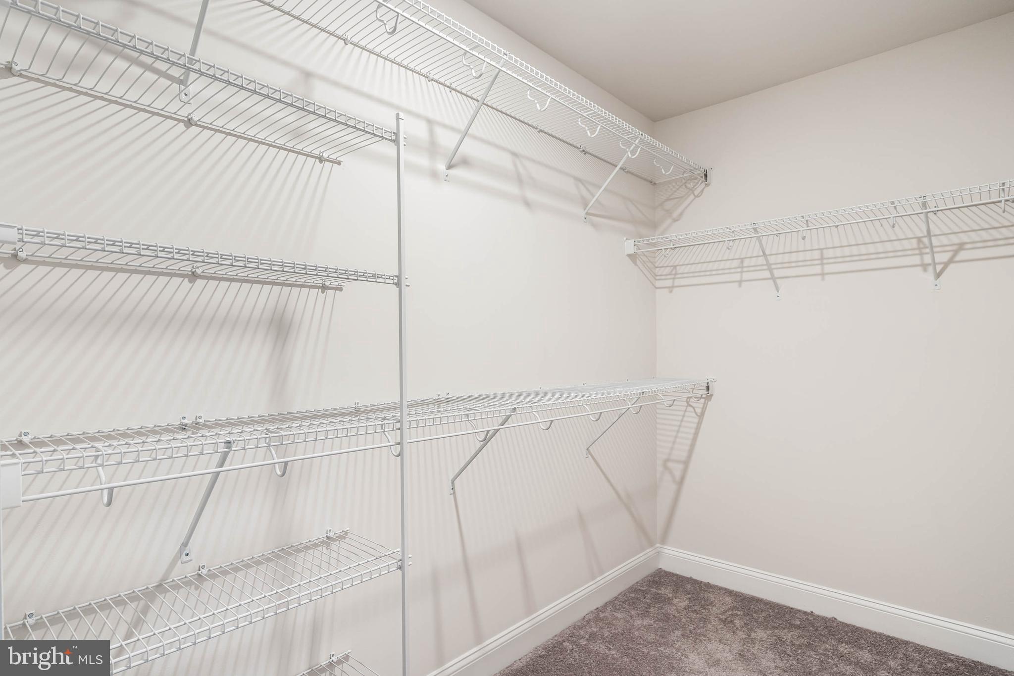 PLANTATION LAKES - Residential Lease