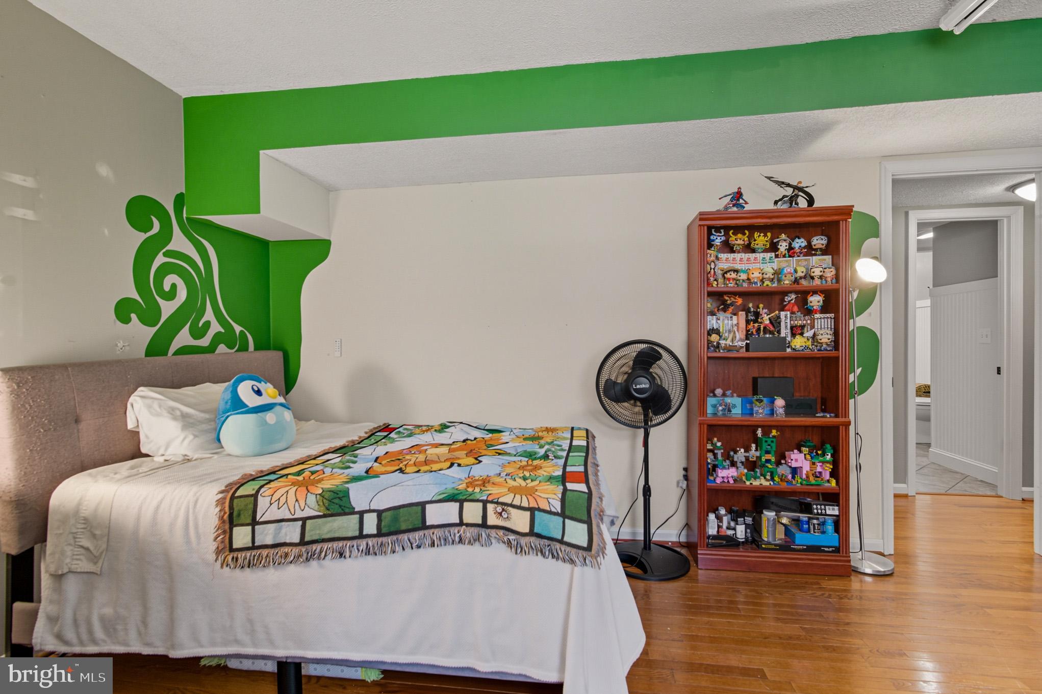 SUNRISE BEACH - Residential