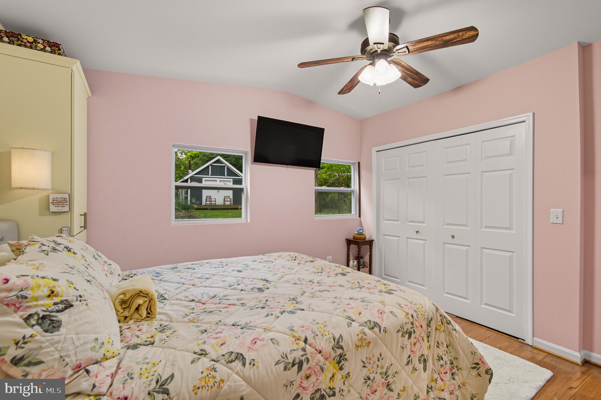 SUNRISE BEACH - Residential