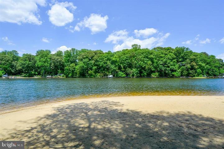 SUNRISE BEACH - Residential