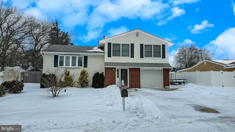 213 8th Street, Barnegat, NJ MLS: NJOC2039588