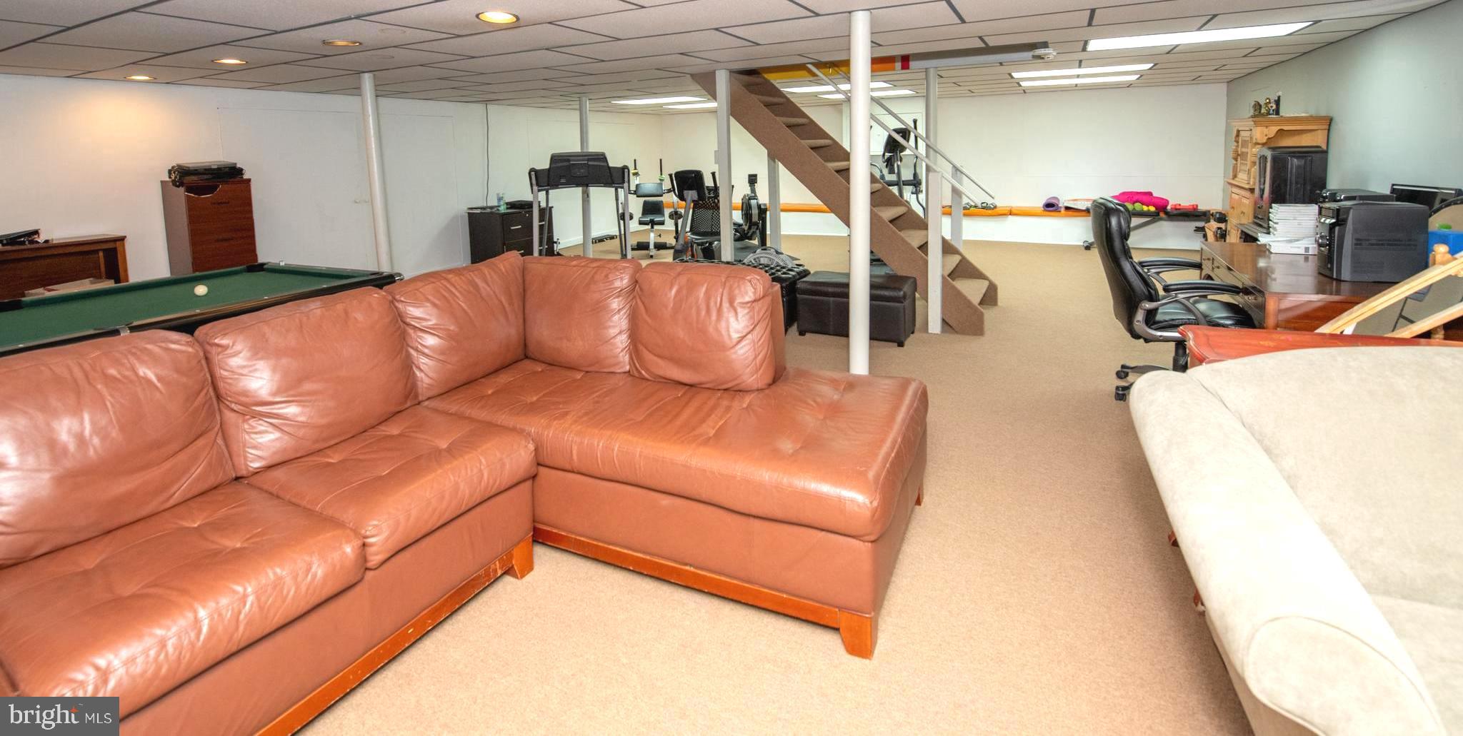 HUNTINGDON VALLEY - Residential