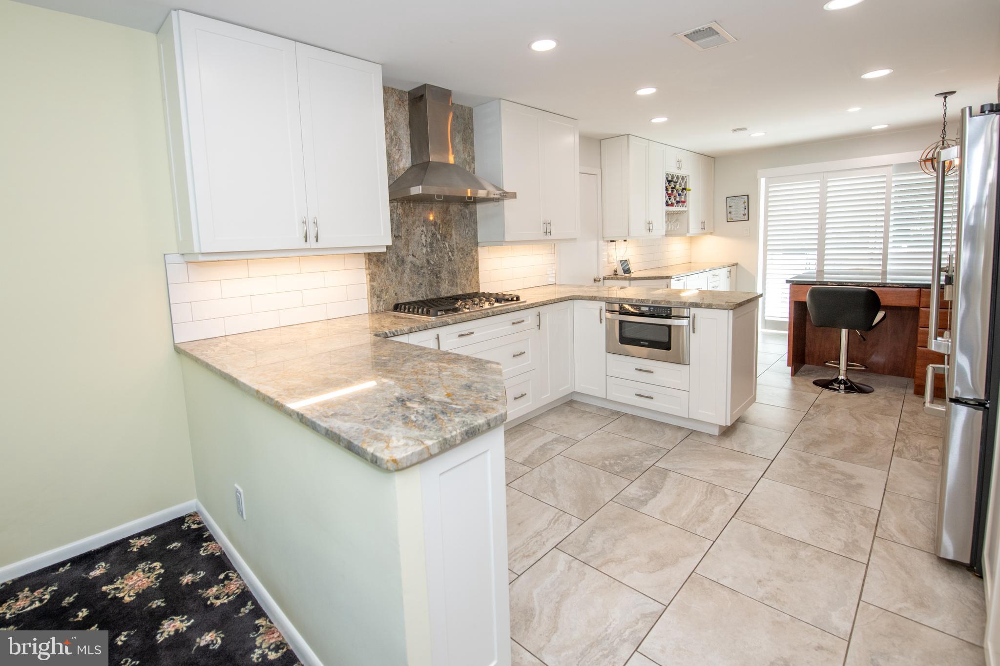 HUNTINGDON VALLEY - Residential