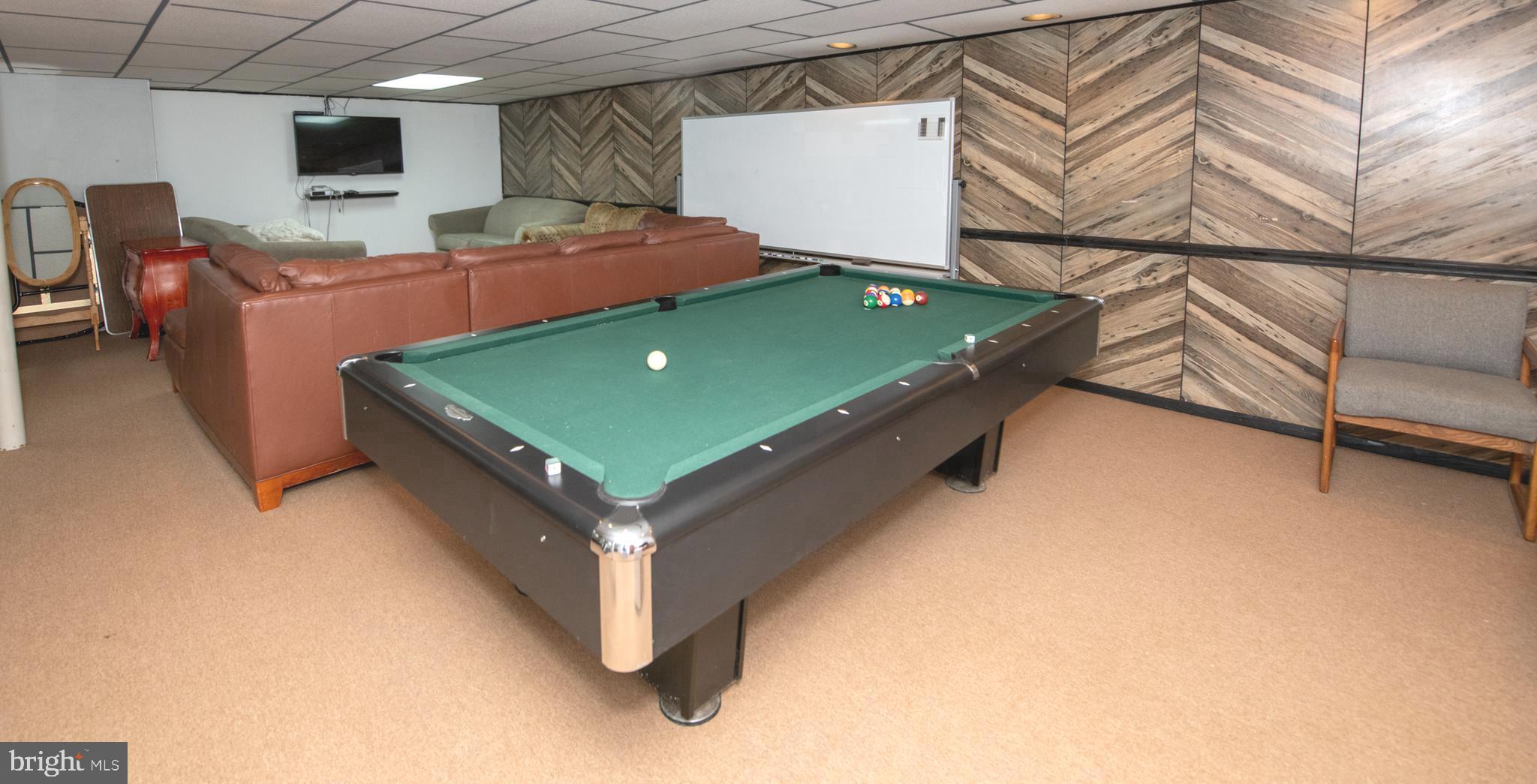 HUNTINGDON VALLEY - Residential