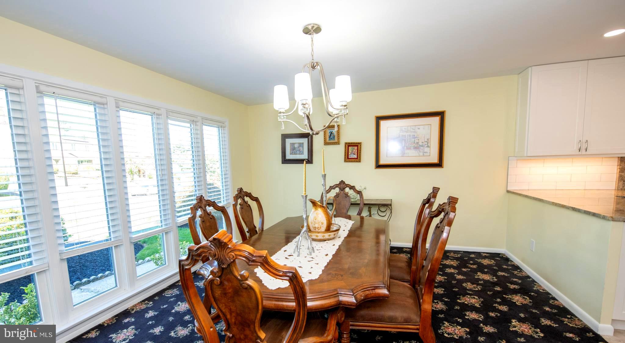 HUNTINGDON VALLEY - Residential