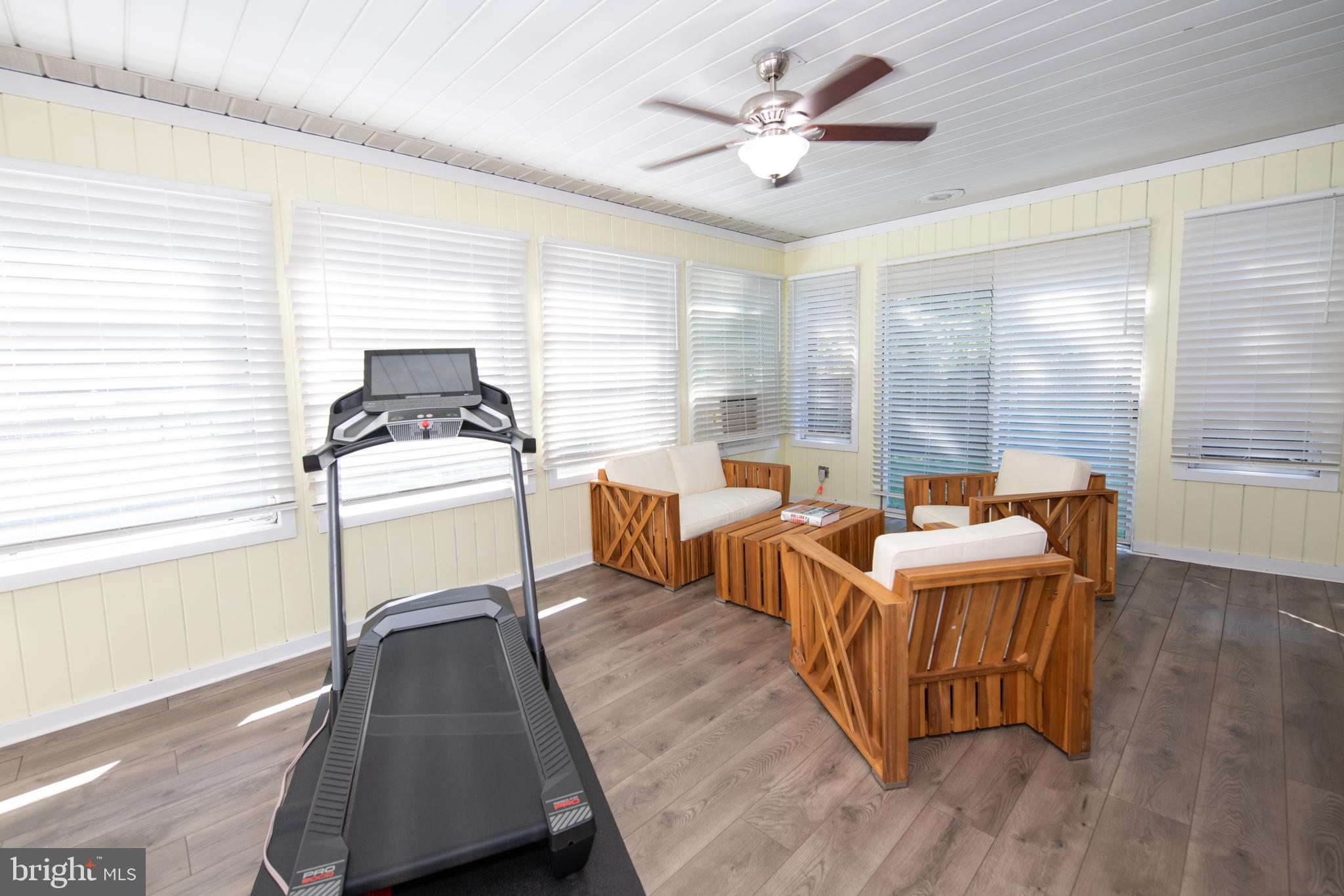 HUNTINGDON VALLEY - Residential