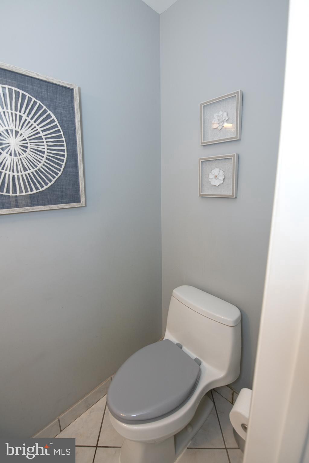 HUNTINGDON VALLEY - Residential