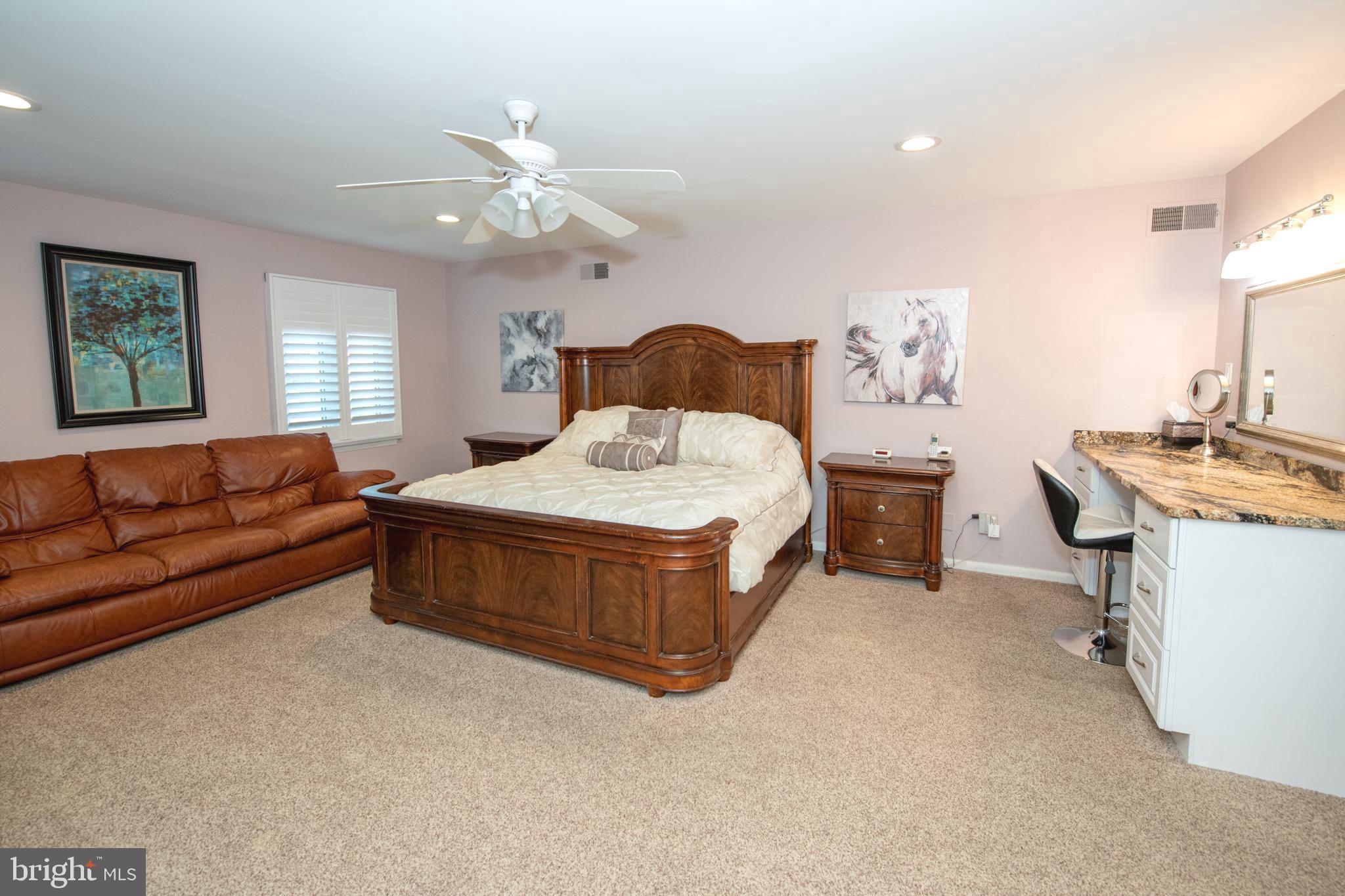 HUNTINGDON VALLEY - Residential