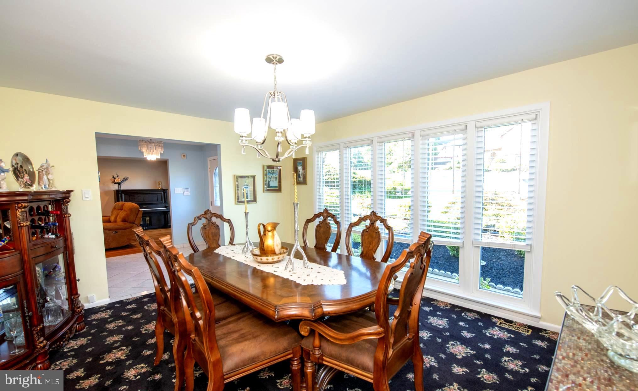 HUNTINGDON VALLEY - Residential