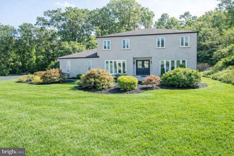 Photo of 2556 Kirk Drive, HUNTINGDON VALLEY, PA 19006 (MLS # PAMC2169982)