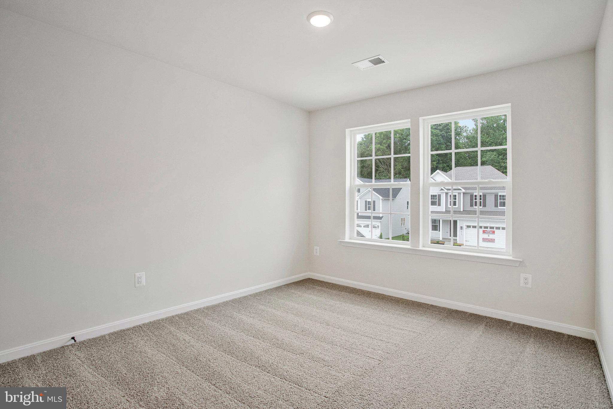 ROBERTS CROSSING - Residential