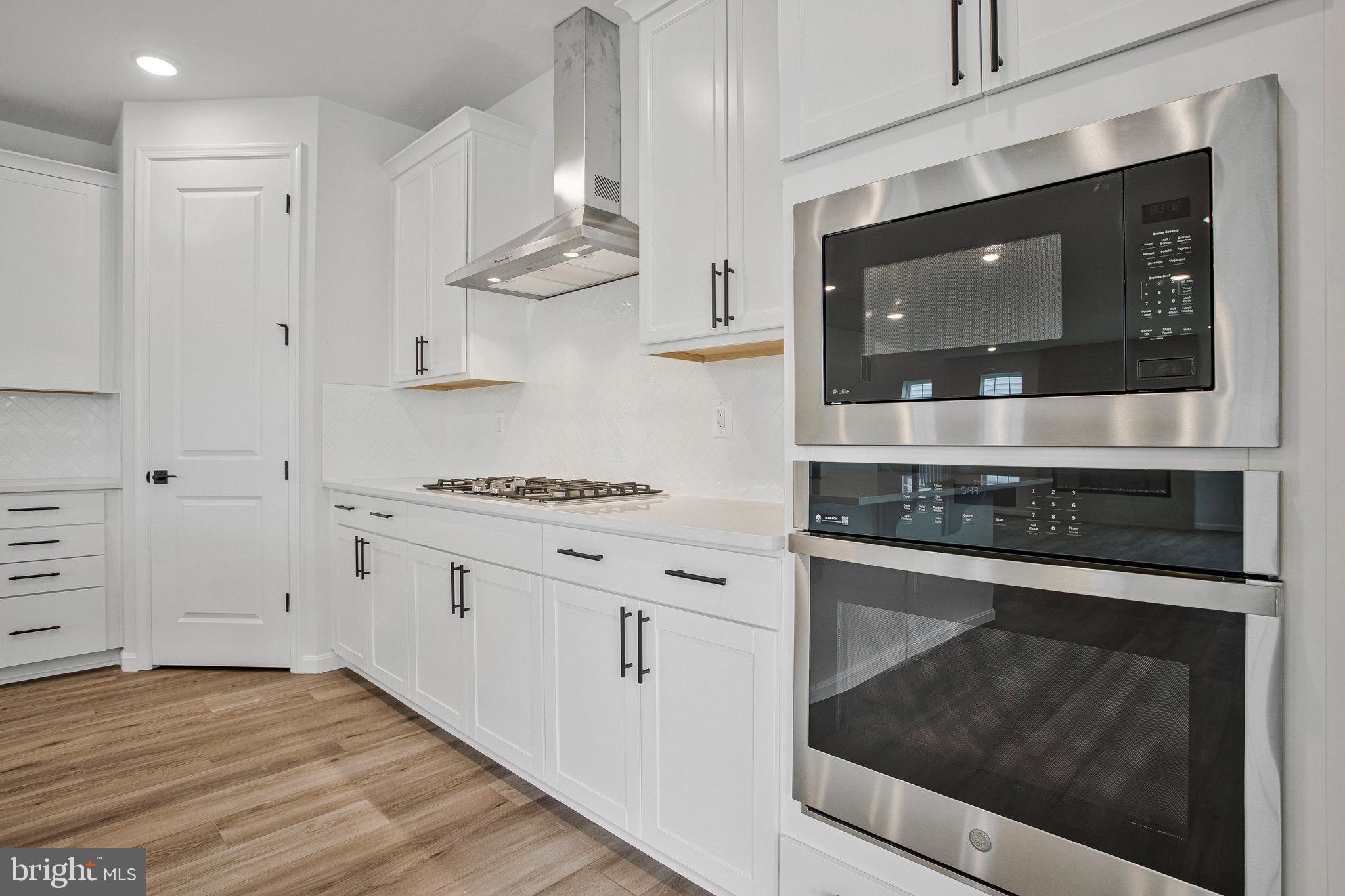 ROBERTS CROSSING - Residential