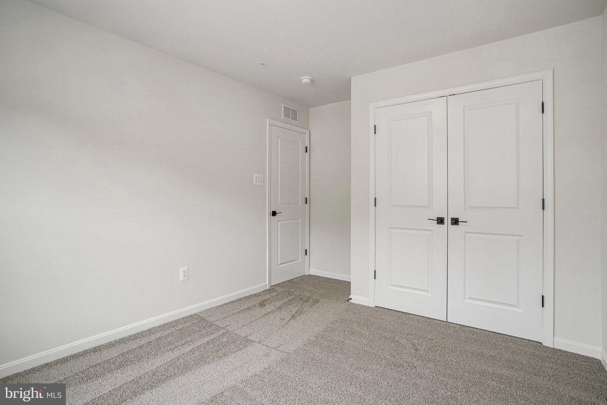 ROBERTS CROSSING - Residential