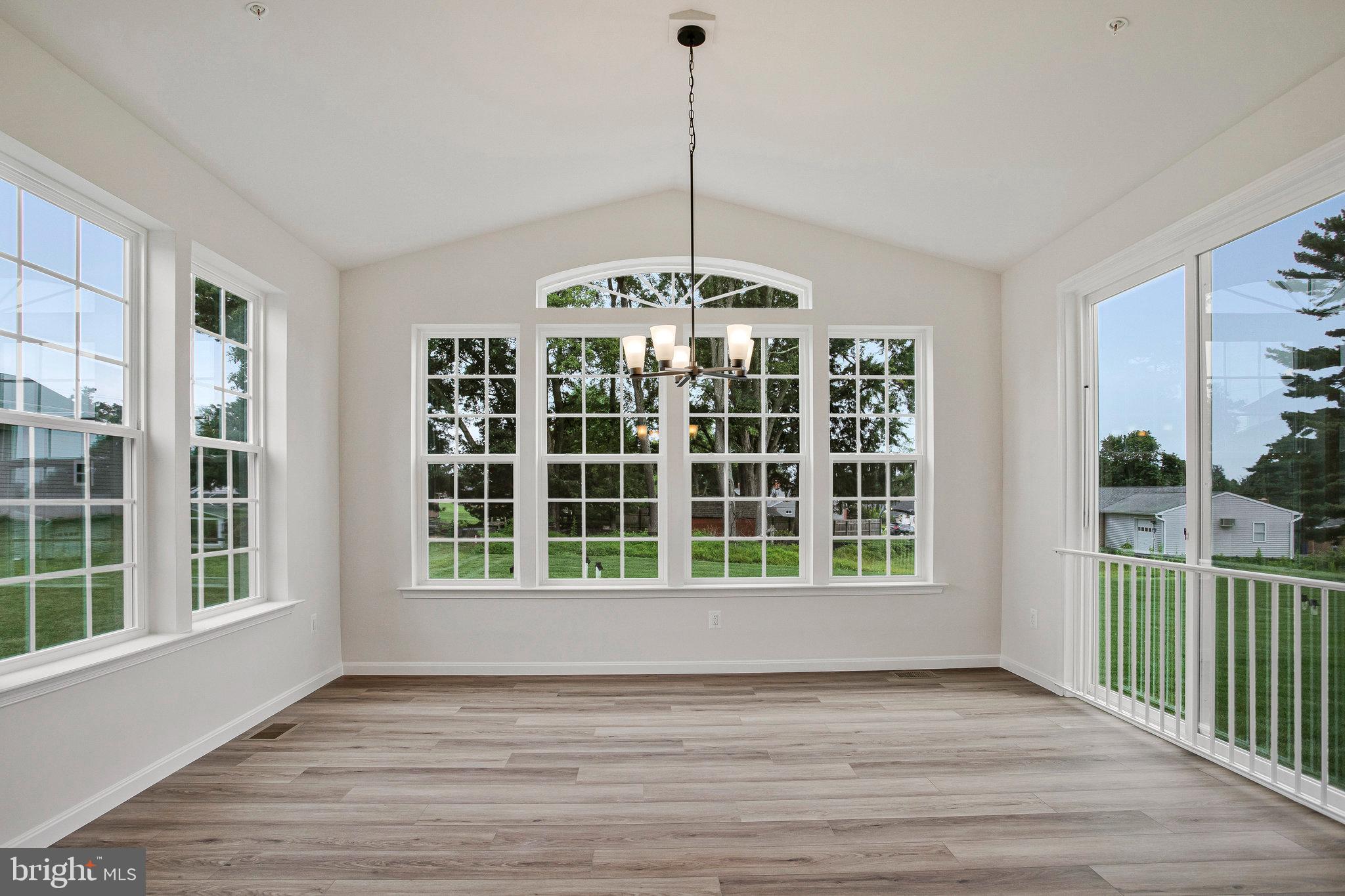 ROBERTS CROSSING - Residential