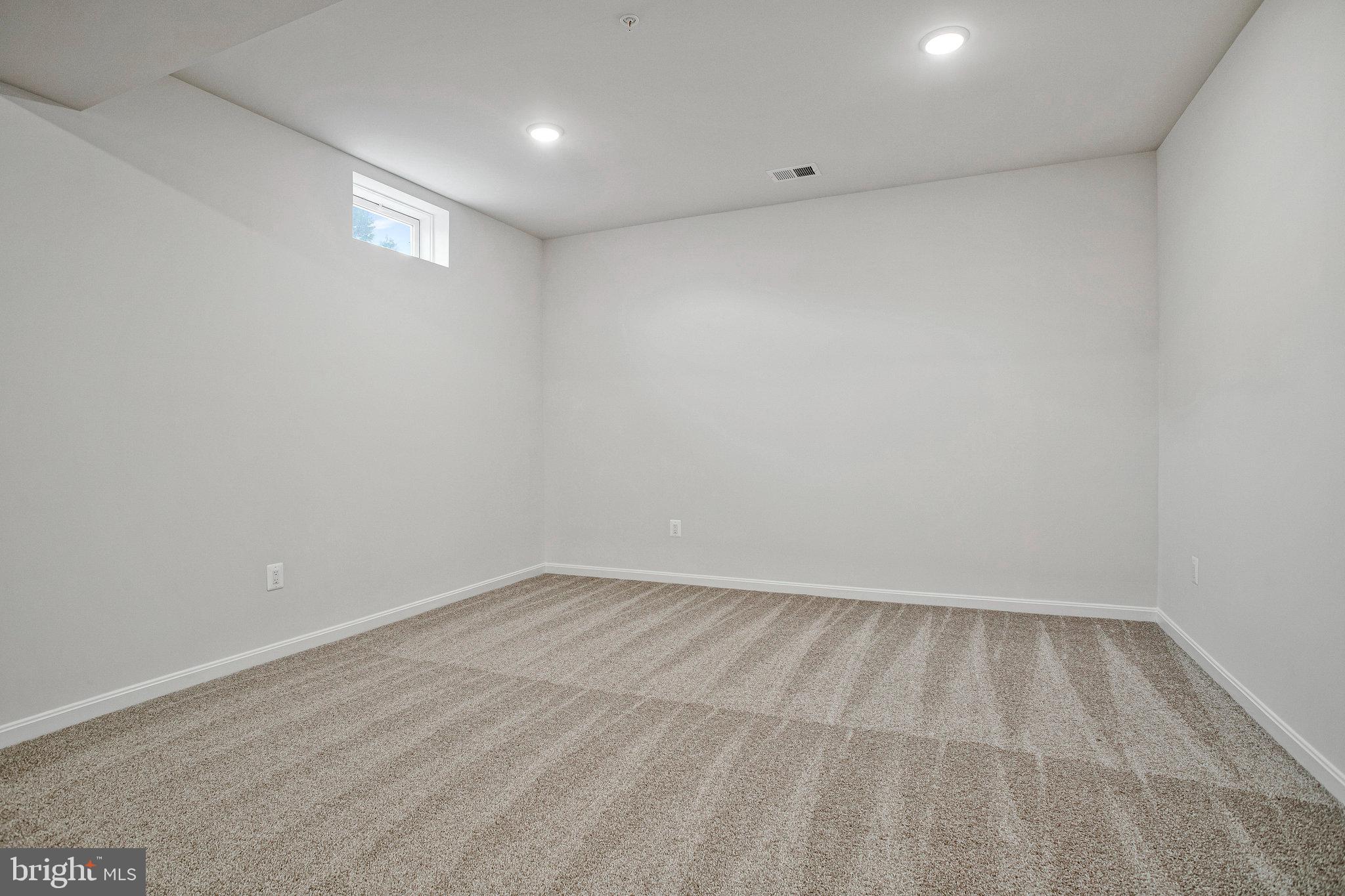 ROBERTS CROSSING - Residential