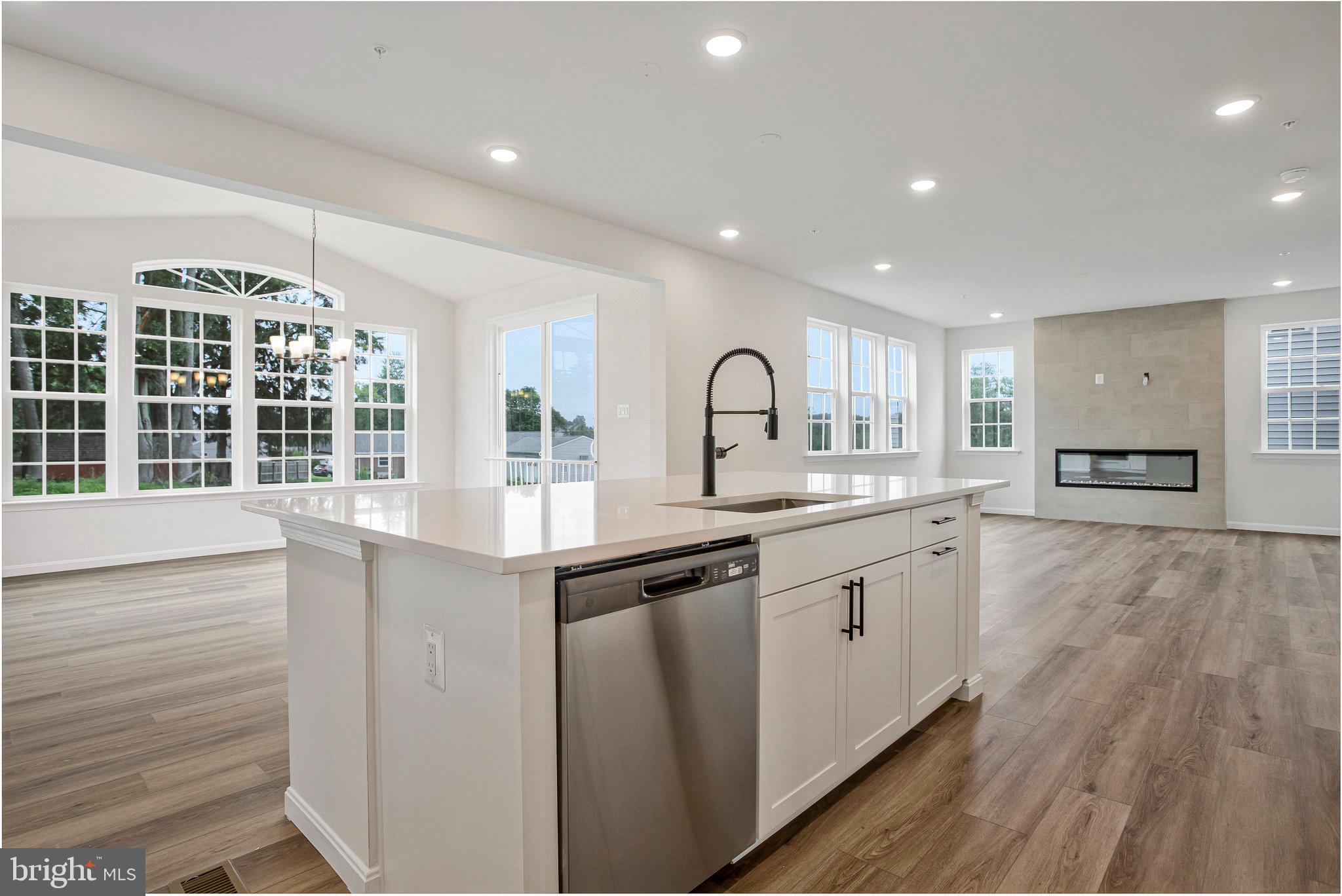 ROBERTS CROSSING - Residential