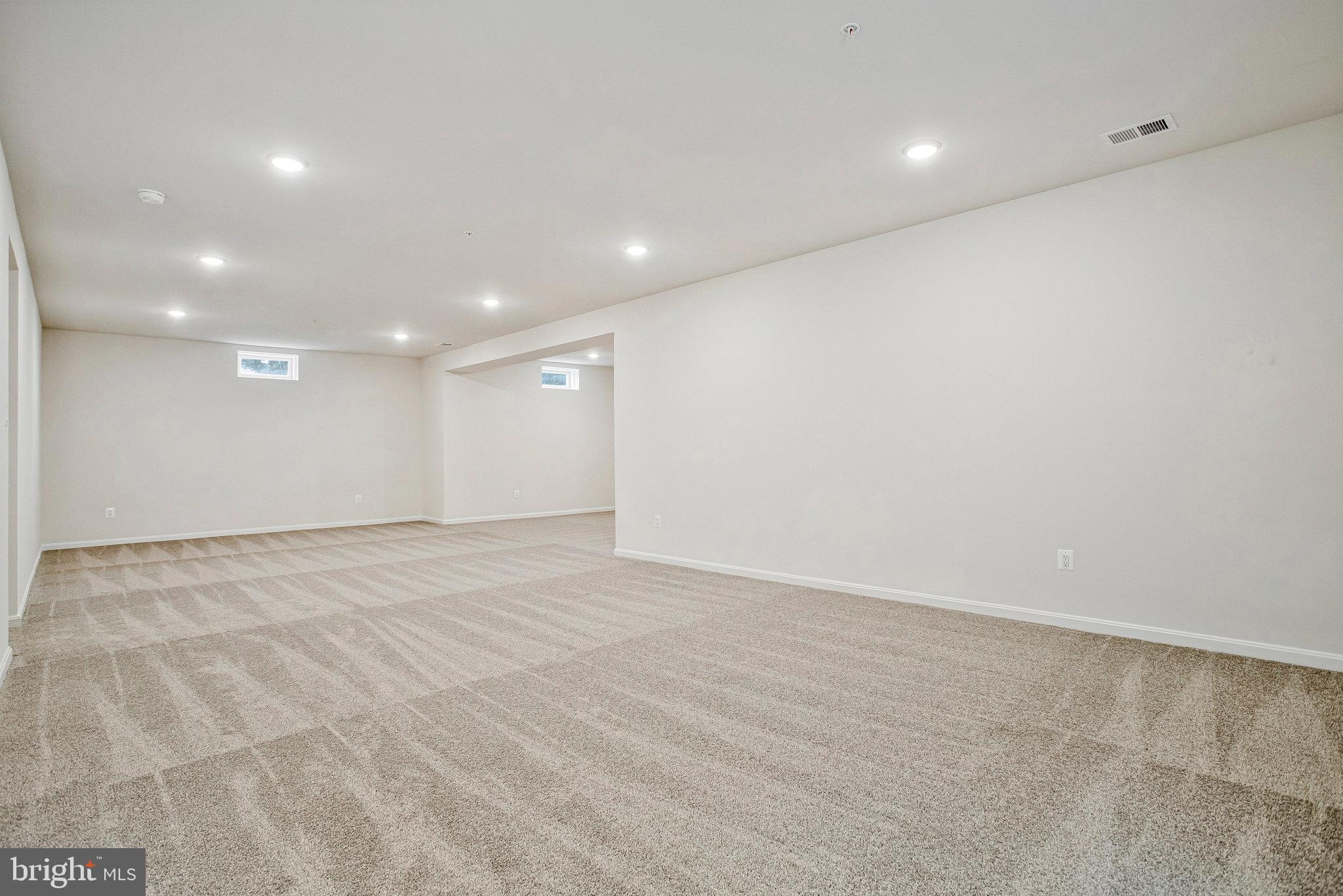 ROBERTS CROSSING - Residential
