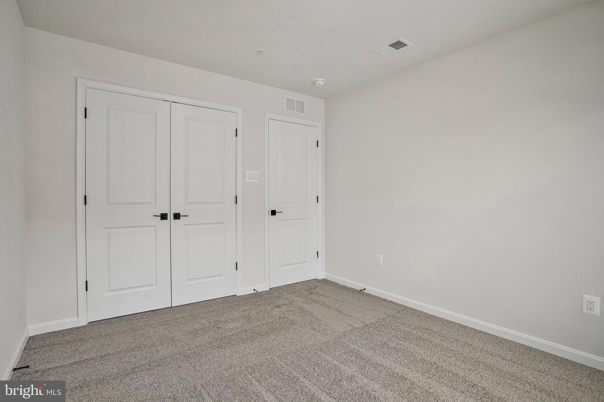 ROBERTS CROSSING - Residential