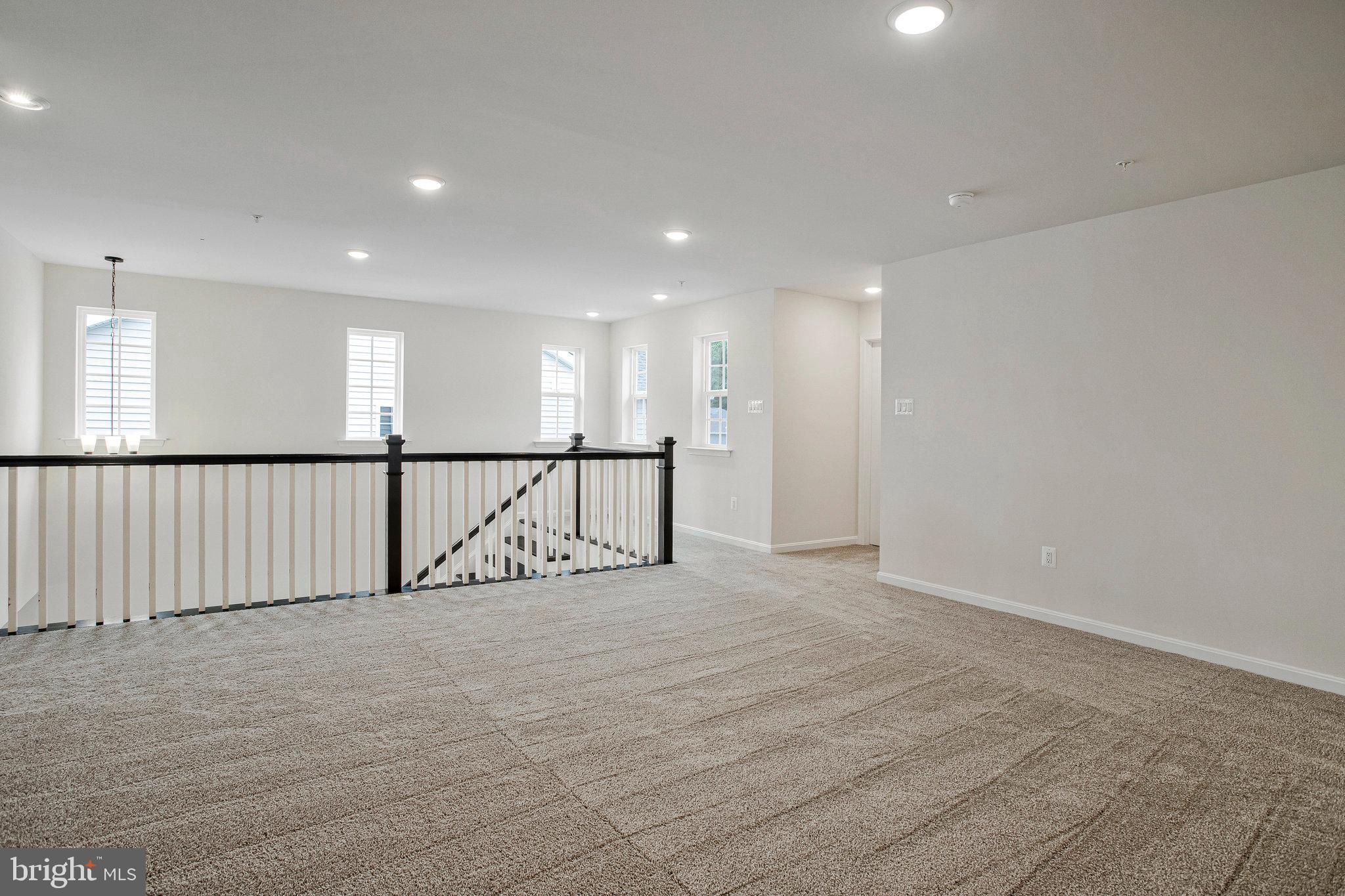 ROBERTS CROSSING - Residential