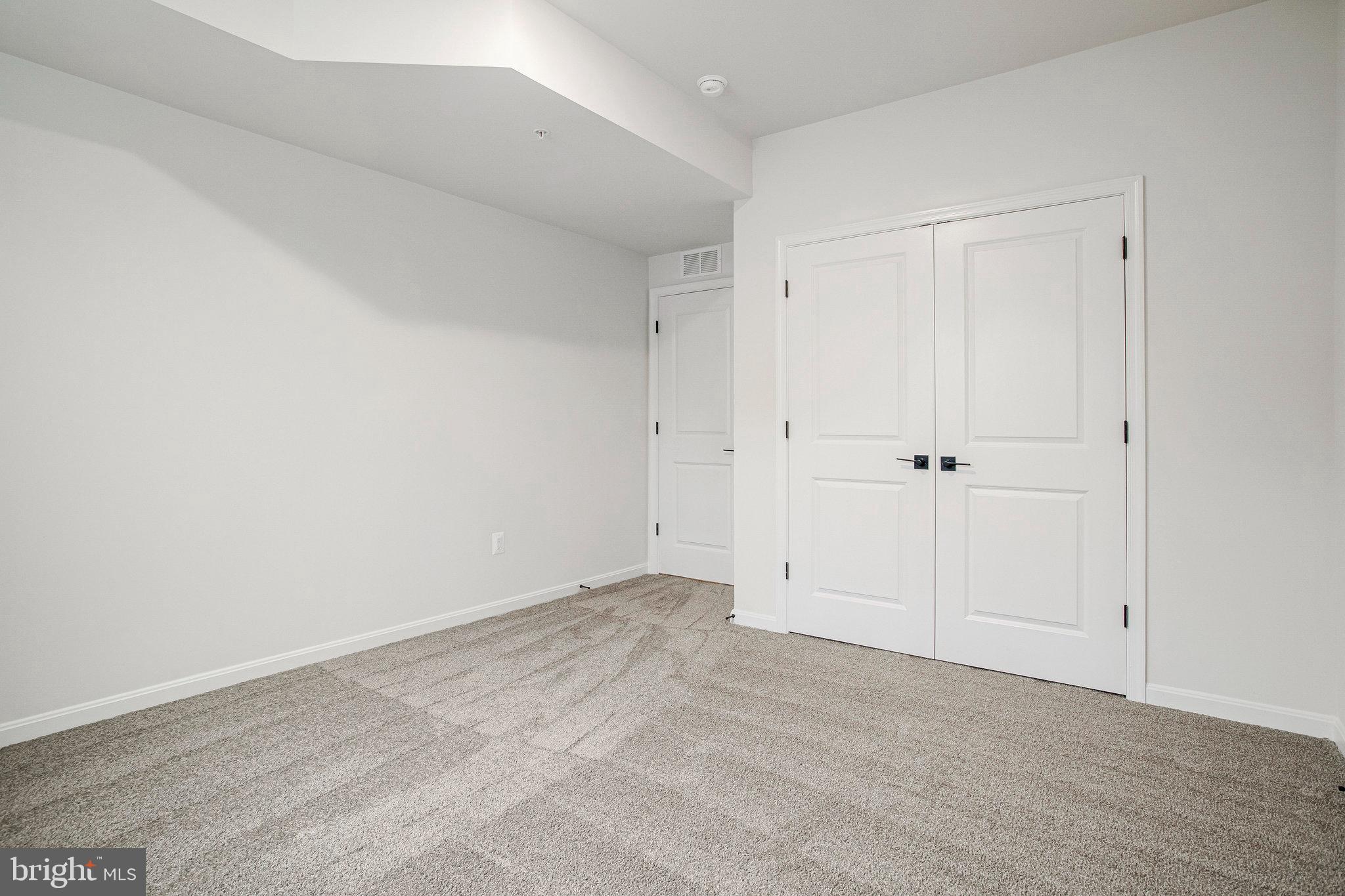 ROBERTS CROSSING - Residential