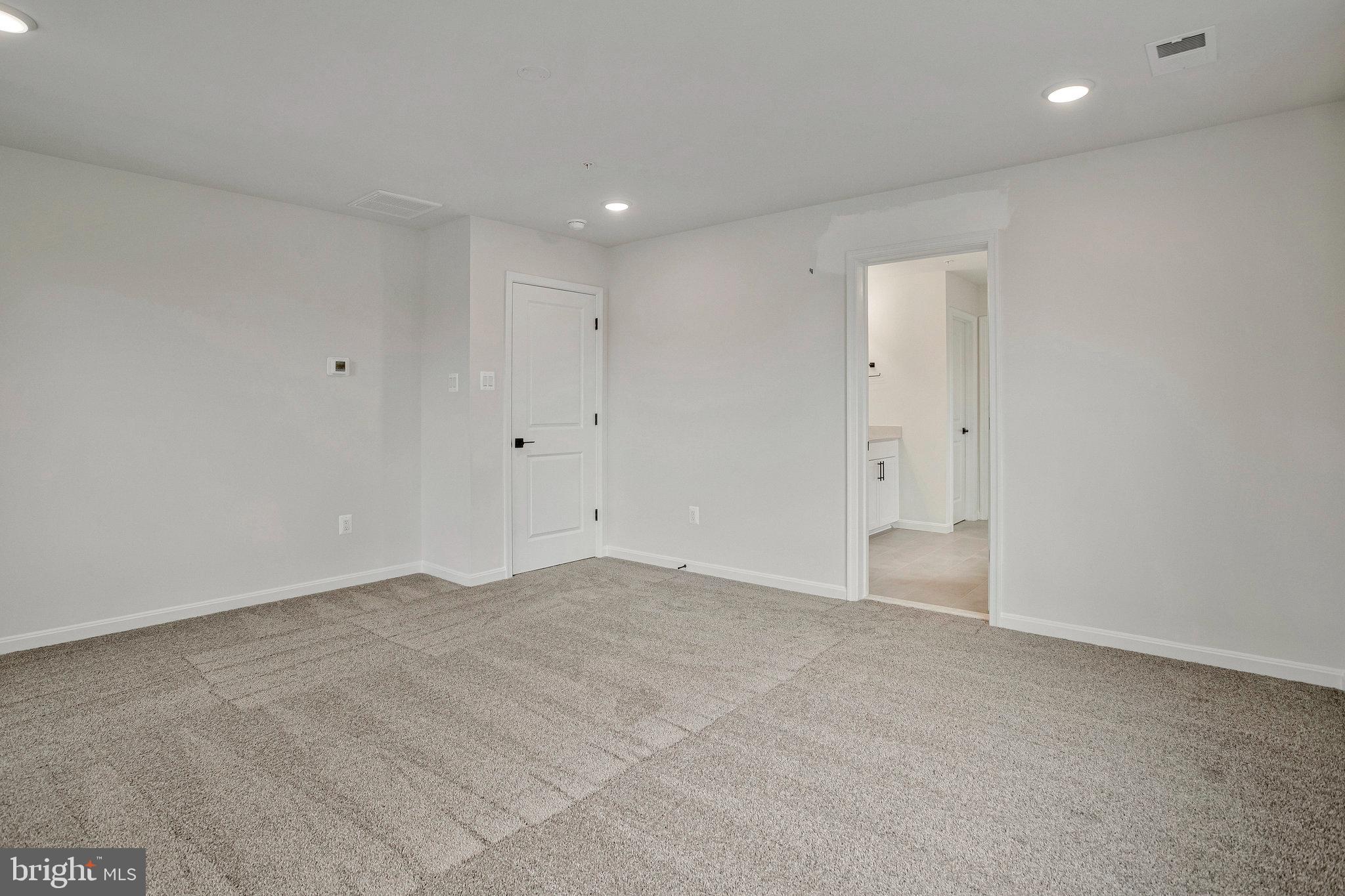 ROBERTS CROSSING - Residential