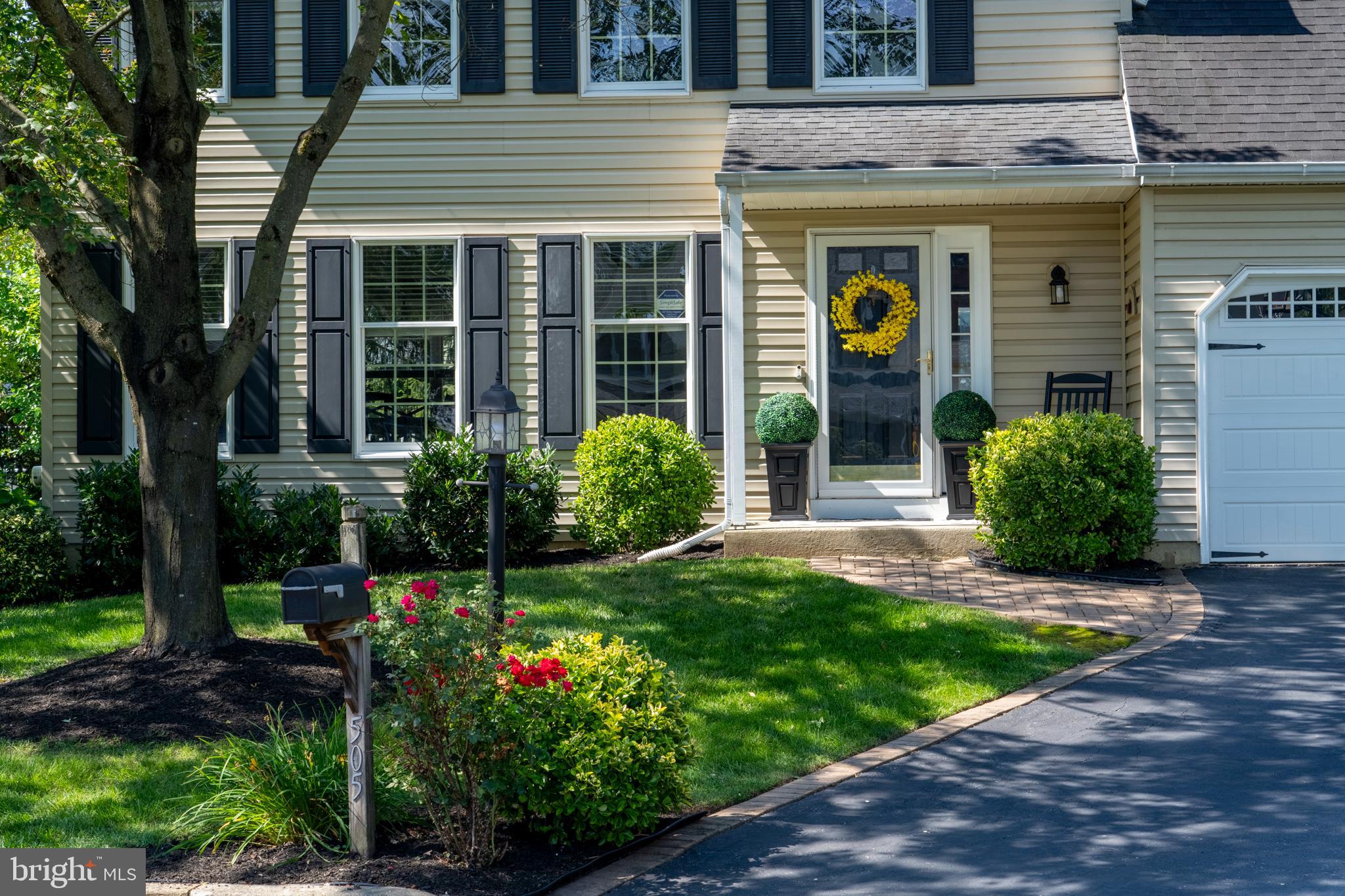 505 DONEGAL COURT