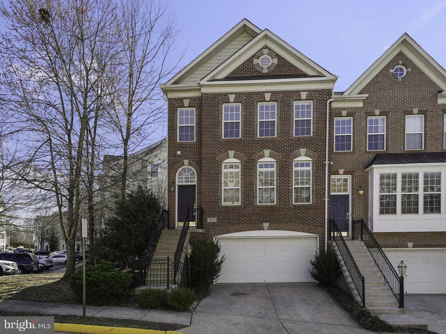 GUNSTON COMMONS - Residential Lease