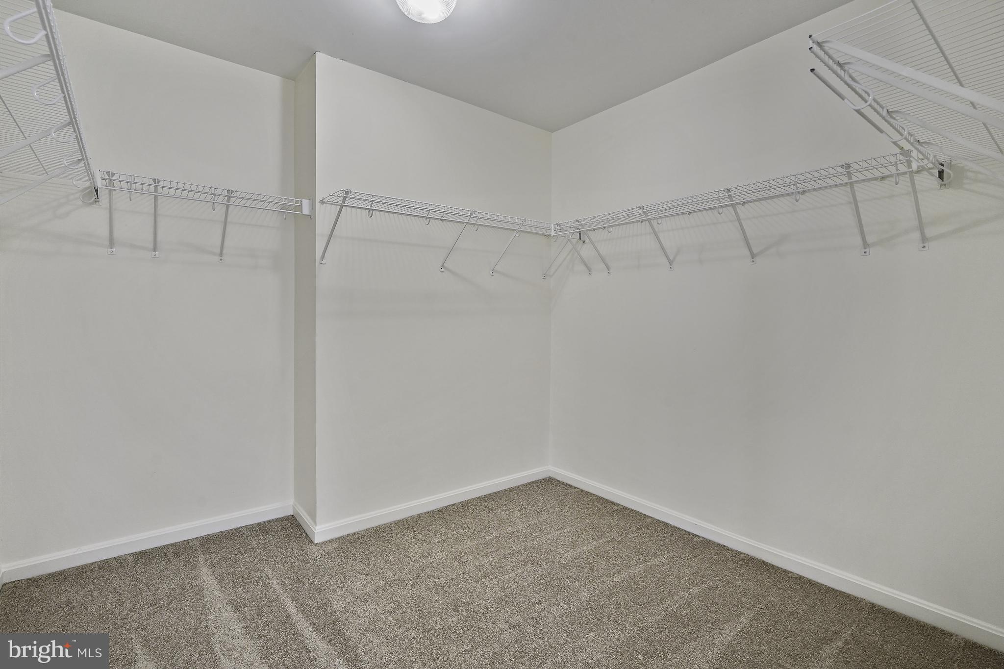 GUNSTON COMMONS - Residential Lease