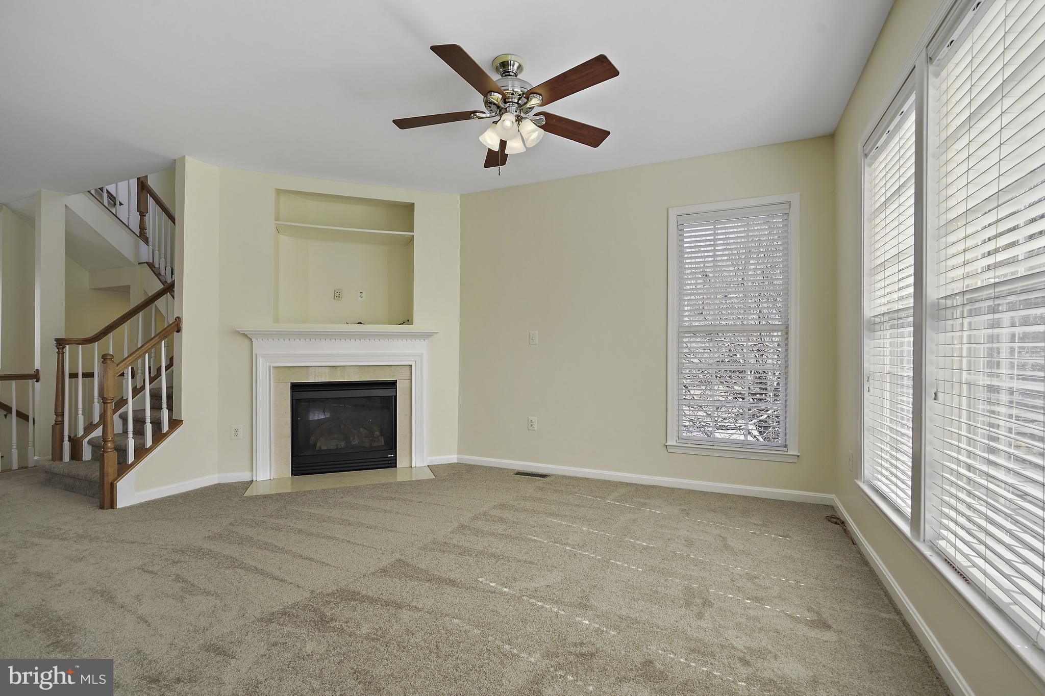 GUNSTON COMMONS - Residential Lease