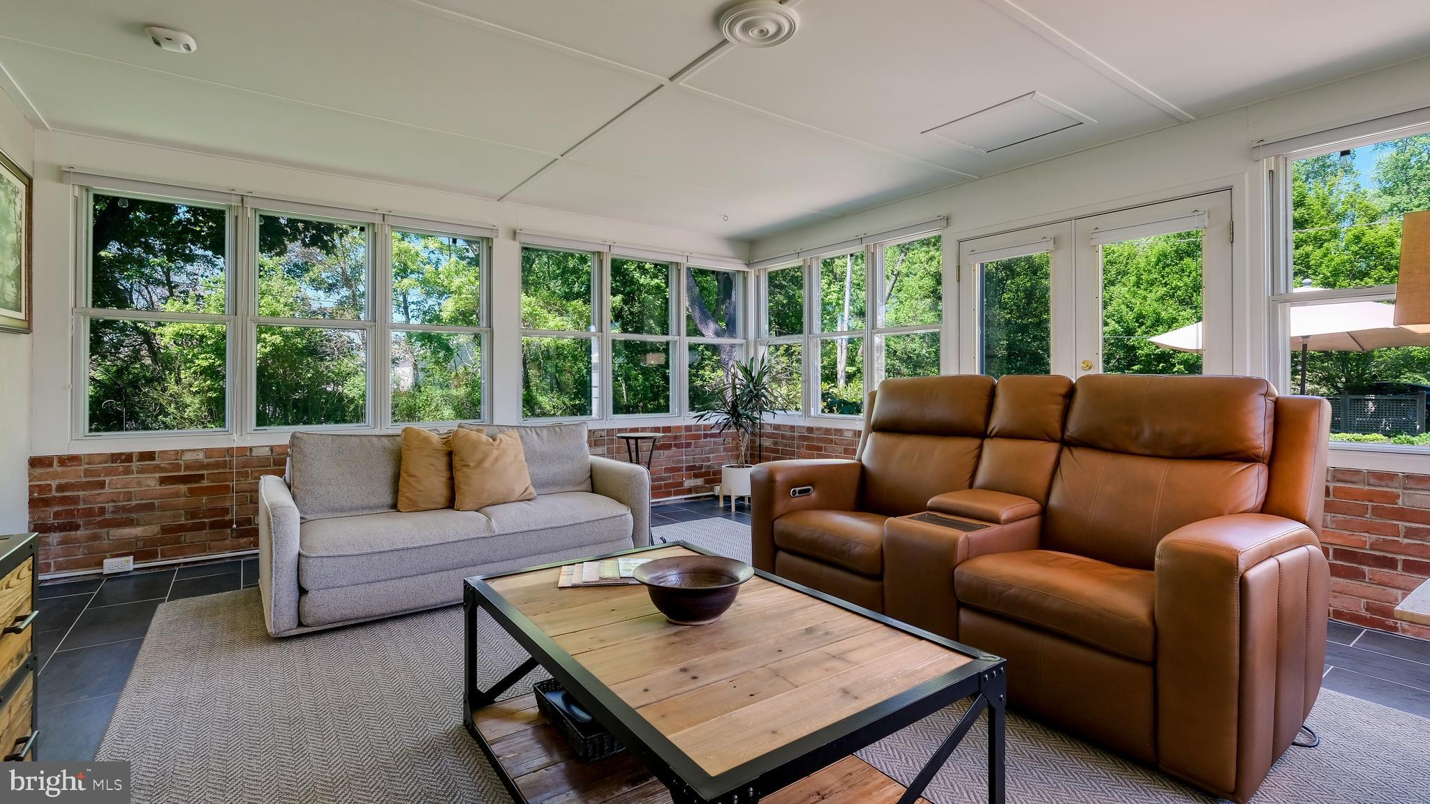 DOYLESTOWN BORO - Residential