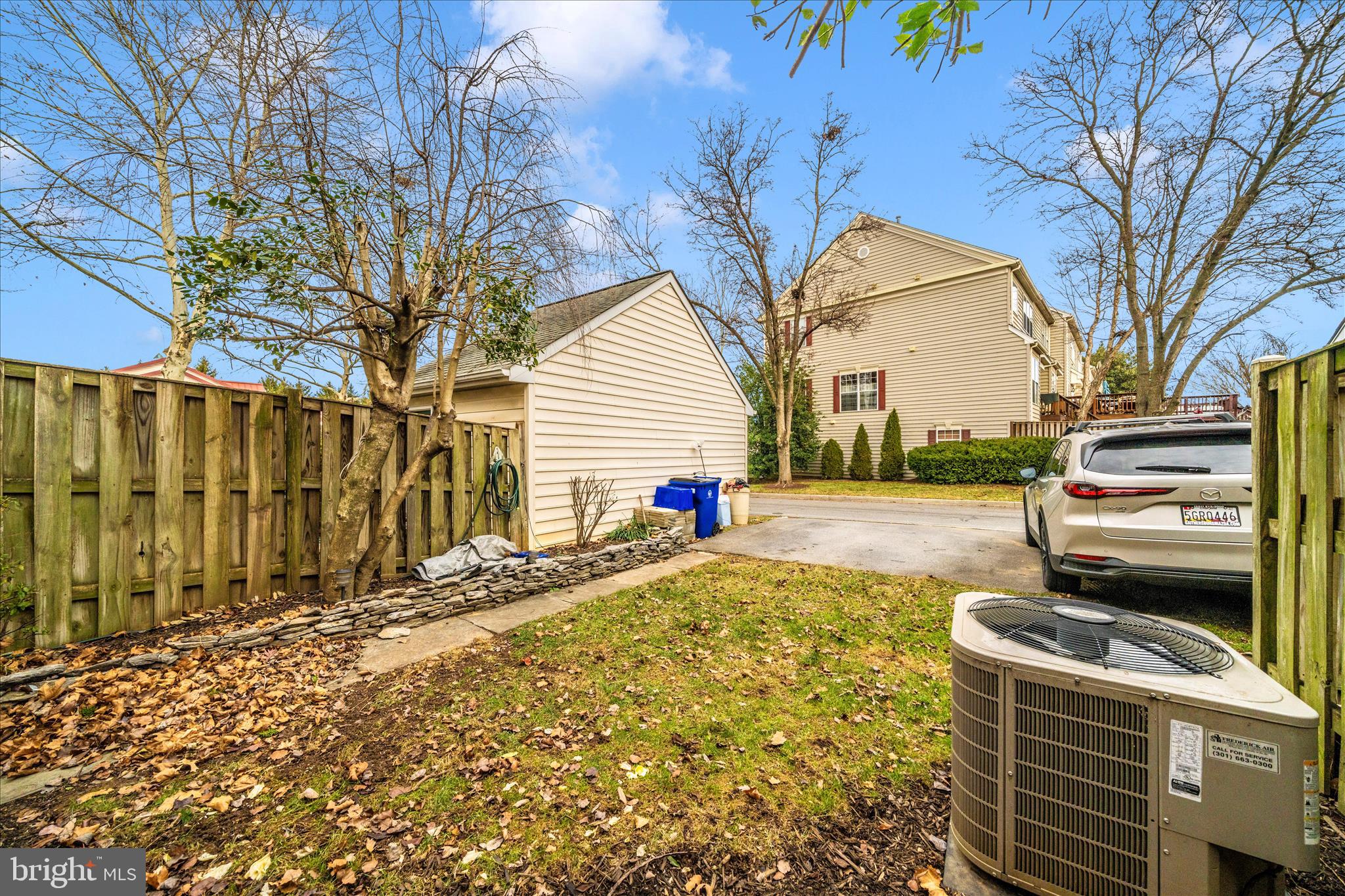 DEARBOUGHT - Residential