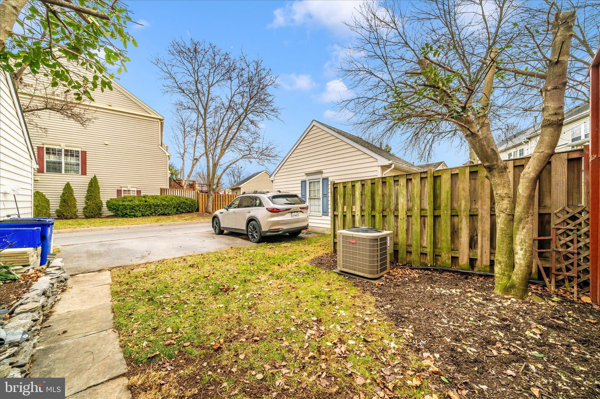 DEARBOUGHT - Residential