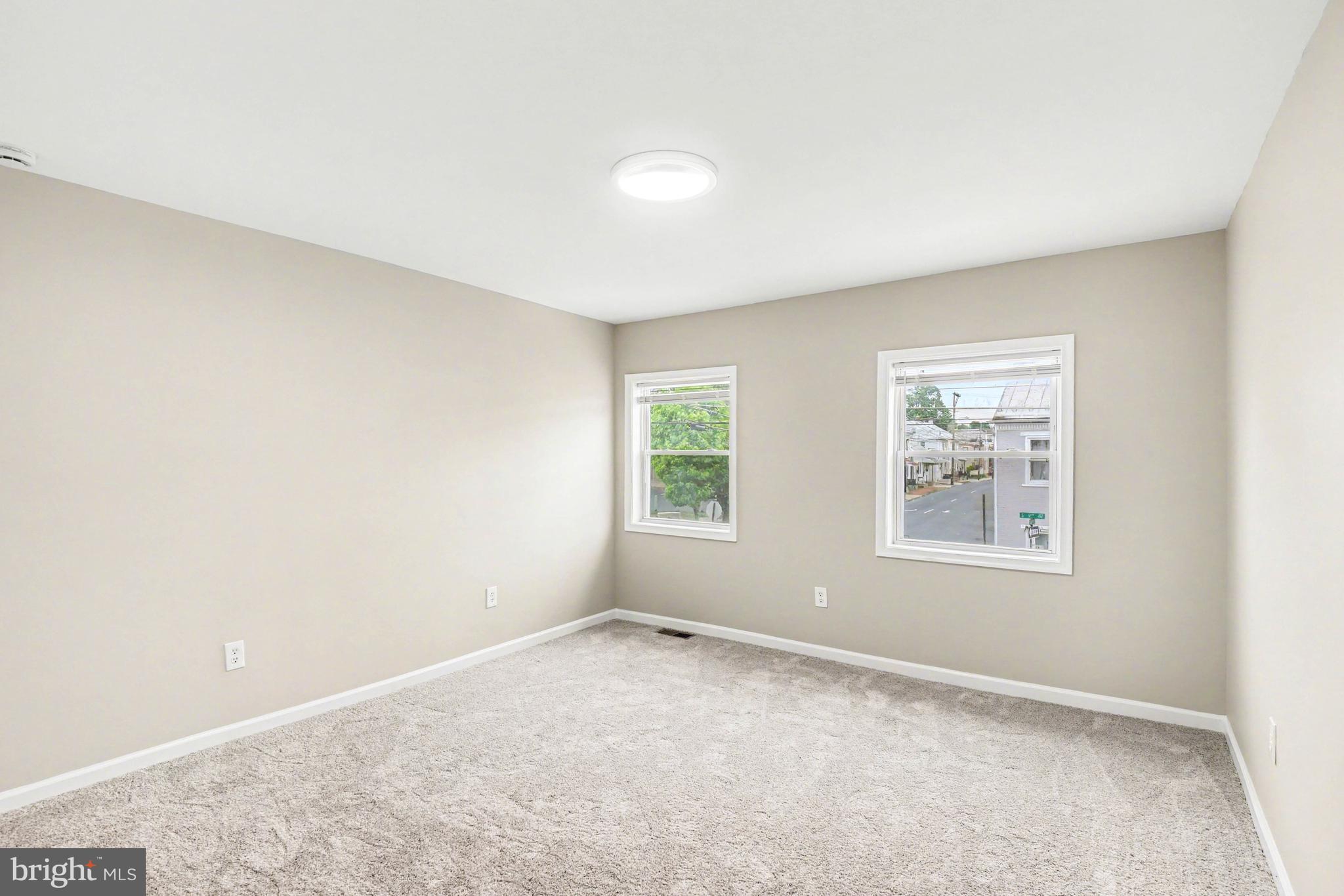 LEBANON CITY - Residential