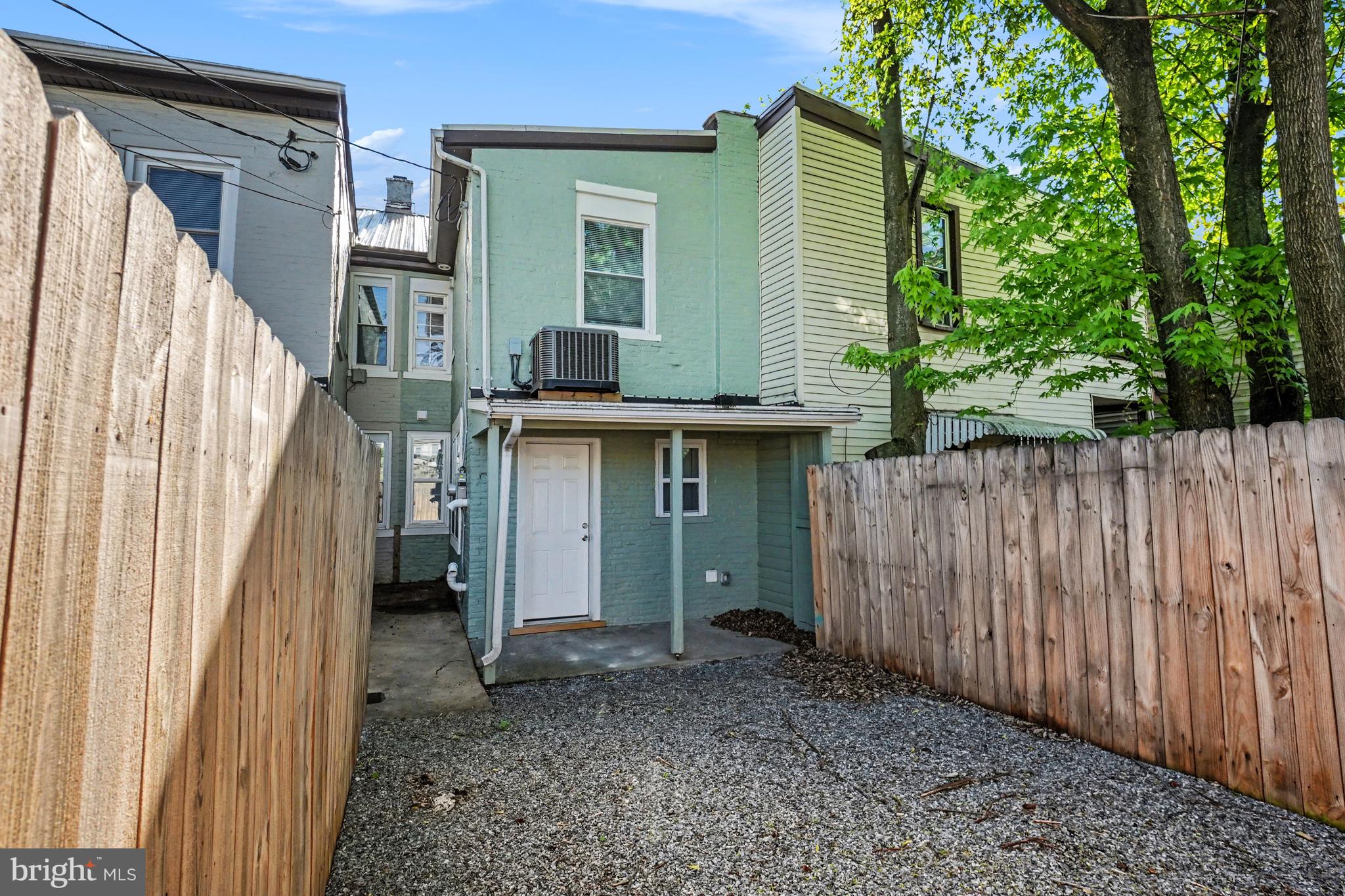 LEBANON CITY - Residential