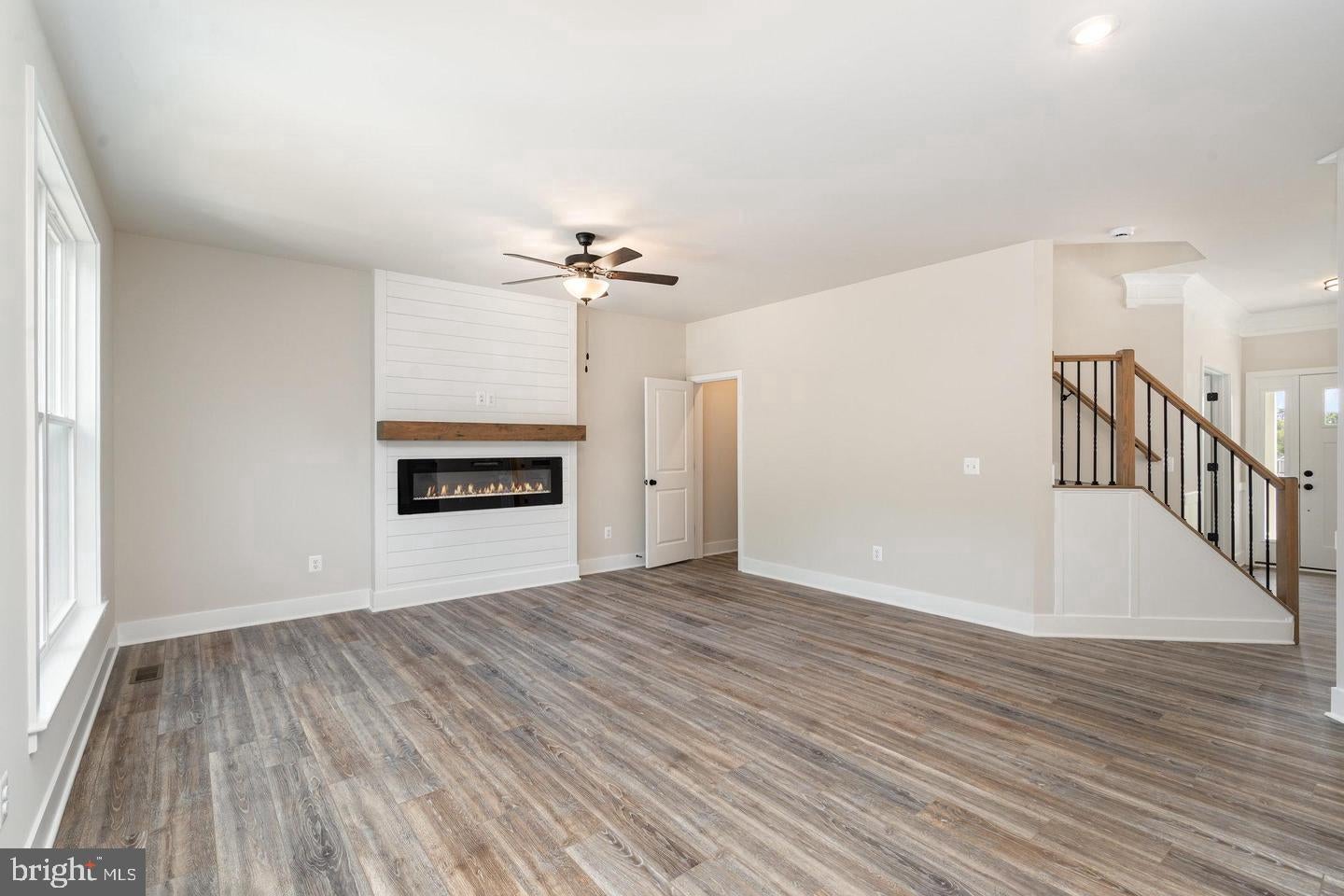 10128 FAIRVIEW ROAD
