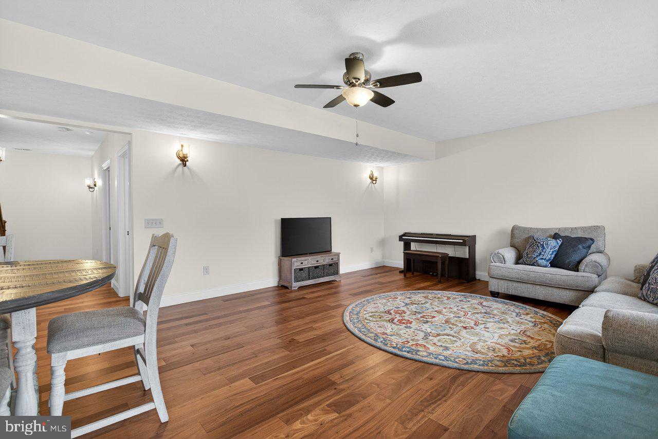 OVERBROOK - Residential