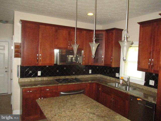 HUNTING RIDGE ESTATES - Residential