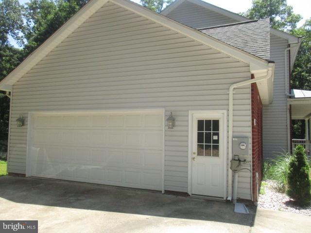 HUNTING RIDGE ESTATES - Residential