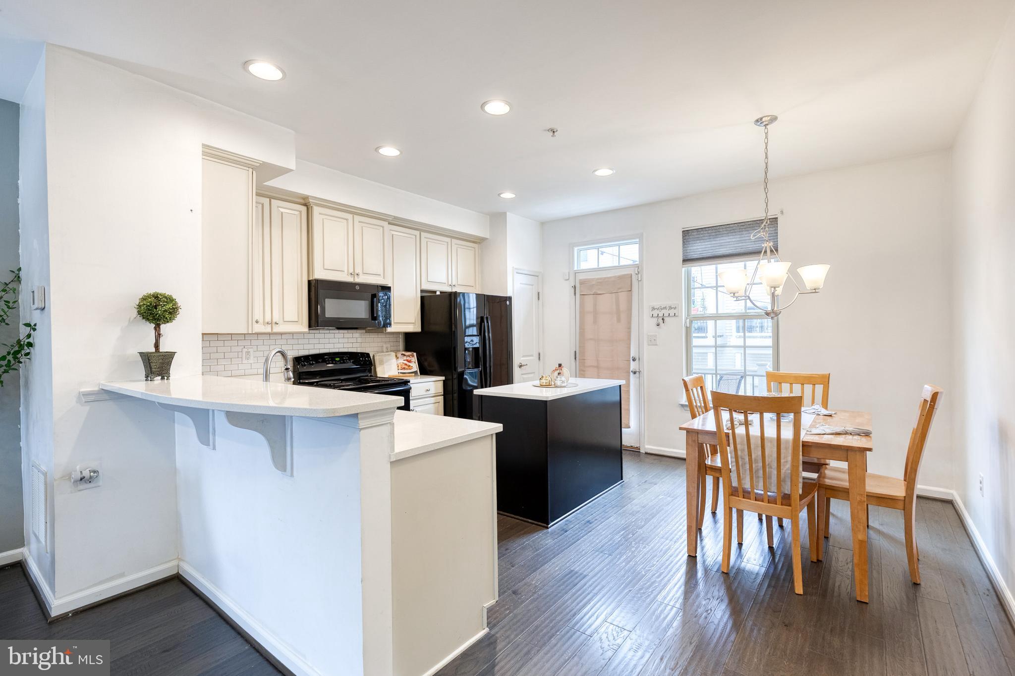 O'DONNELL SQUARE - Residential