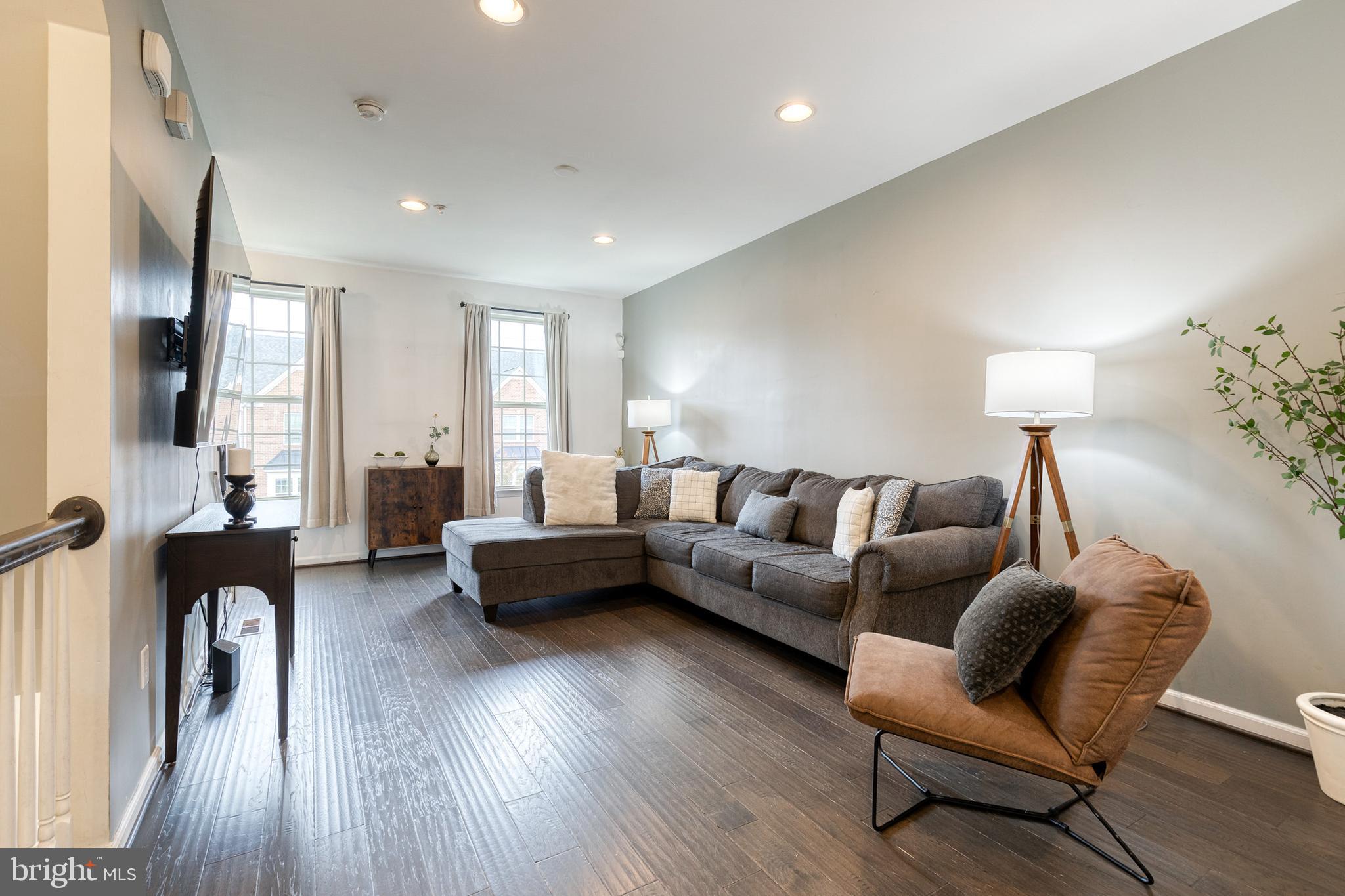 O'DONNELL SQUARE - Residential