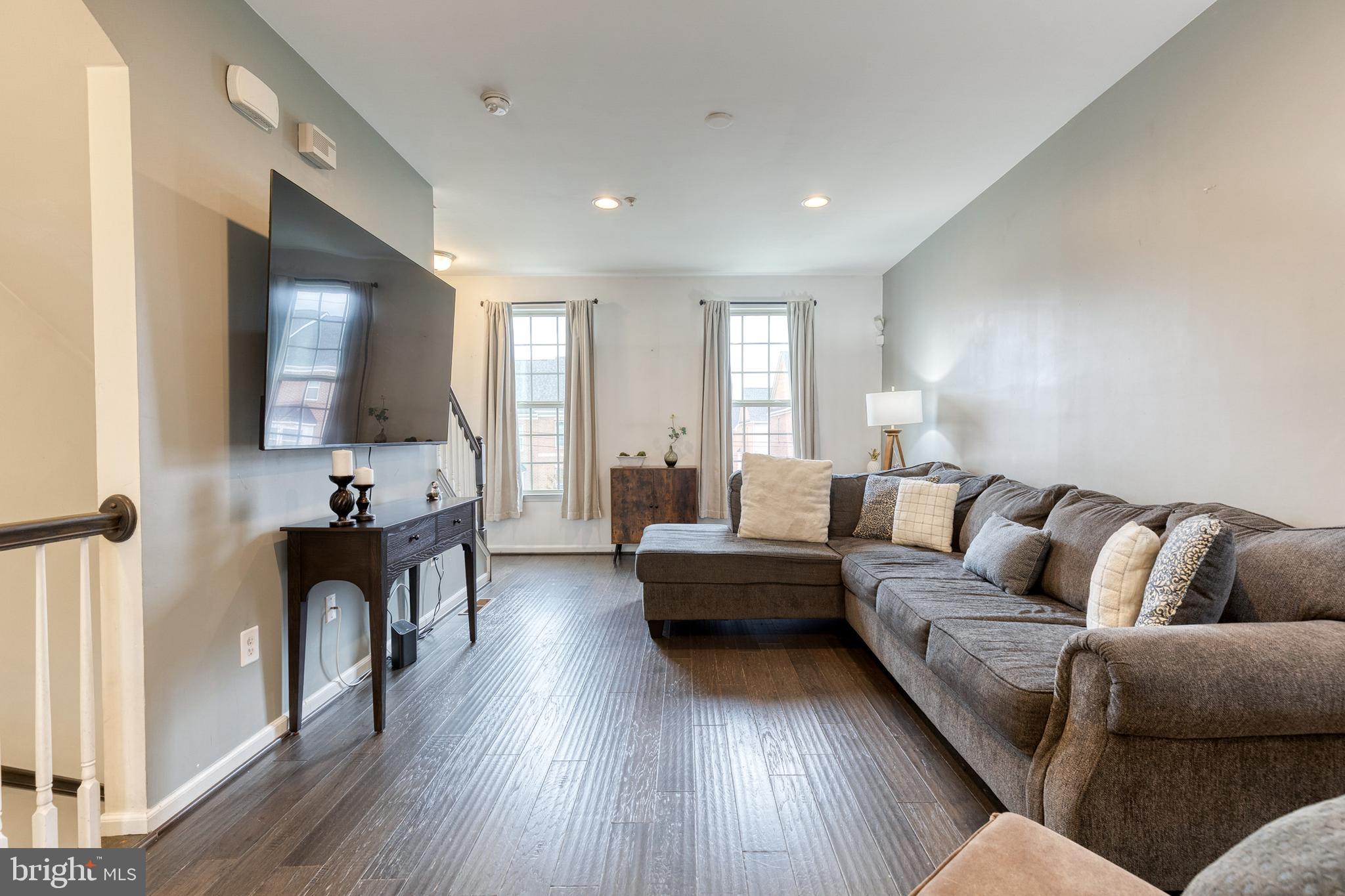 O'DONNELL SQUARE - Residential