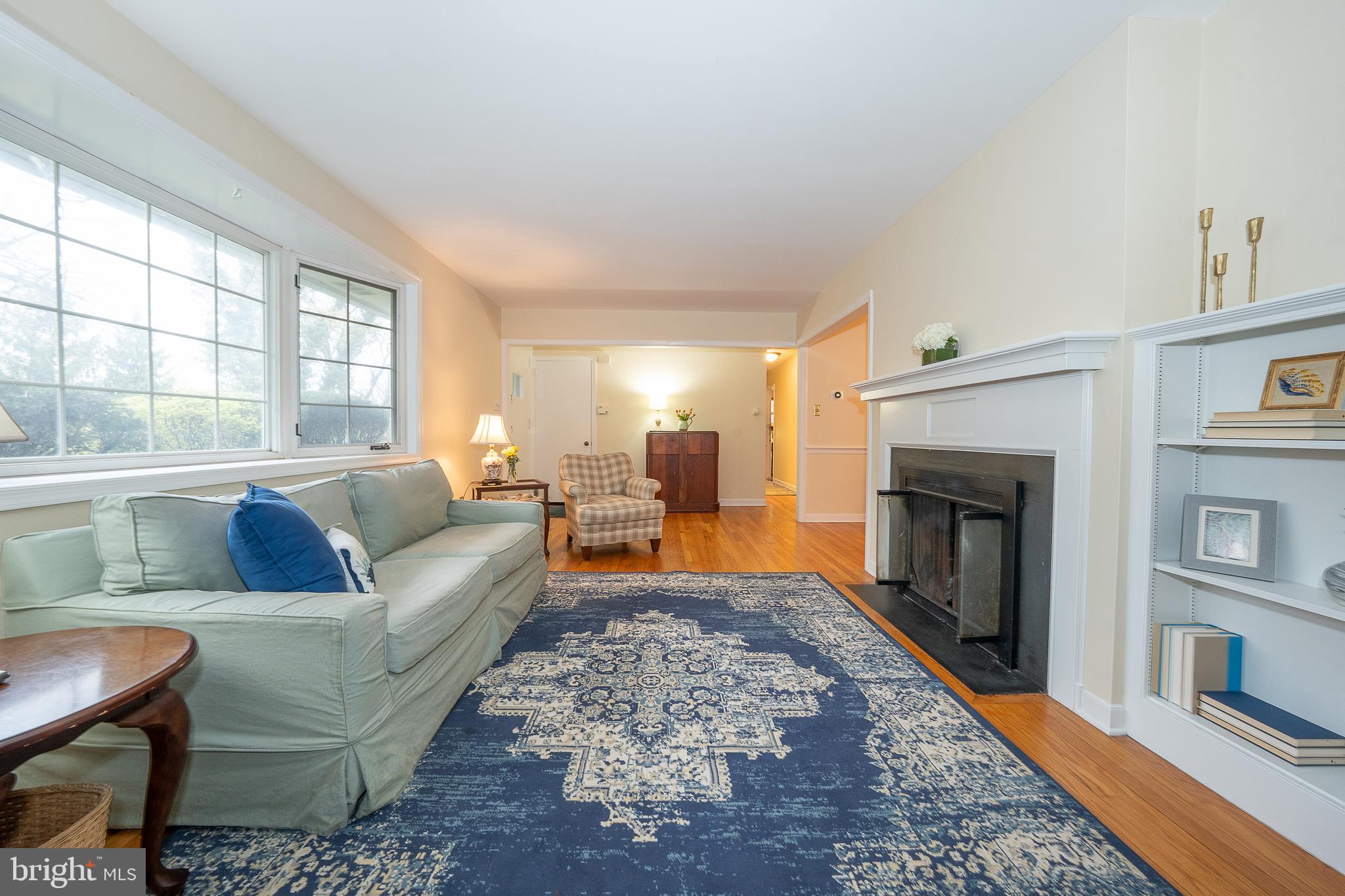 2031 MONTGOMERY AVENUE