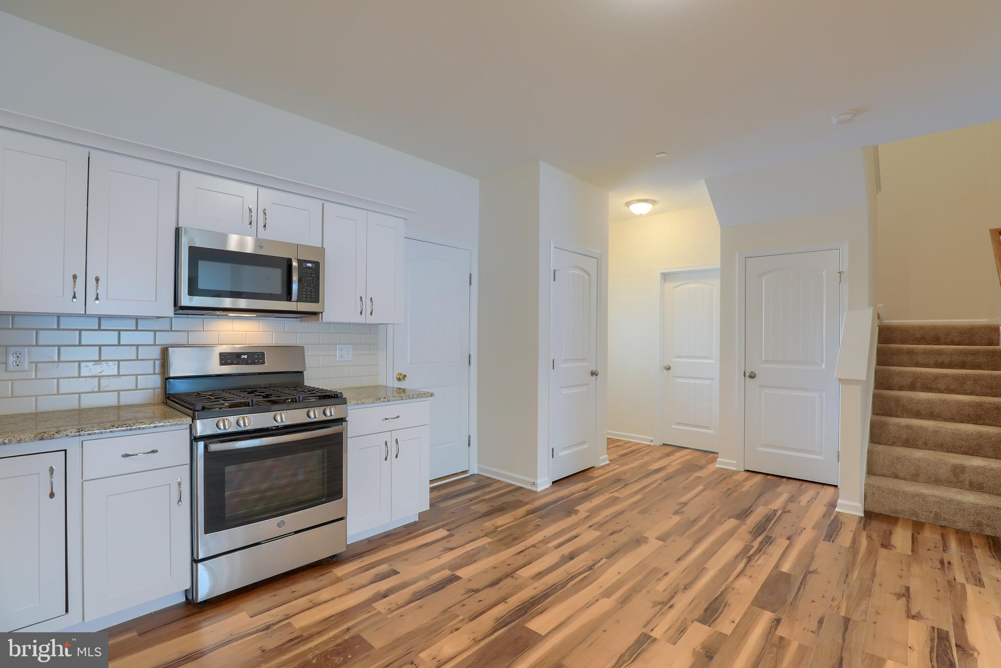 WOODS EDGE - Residential