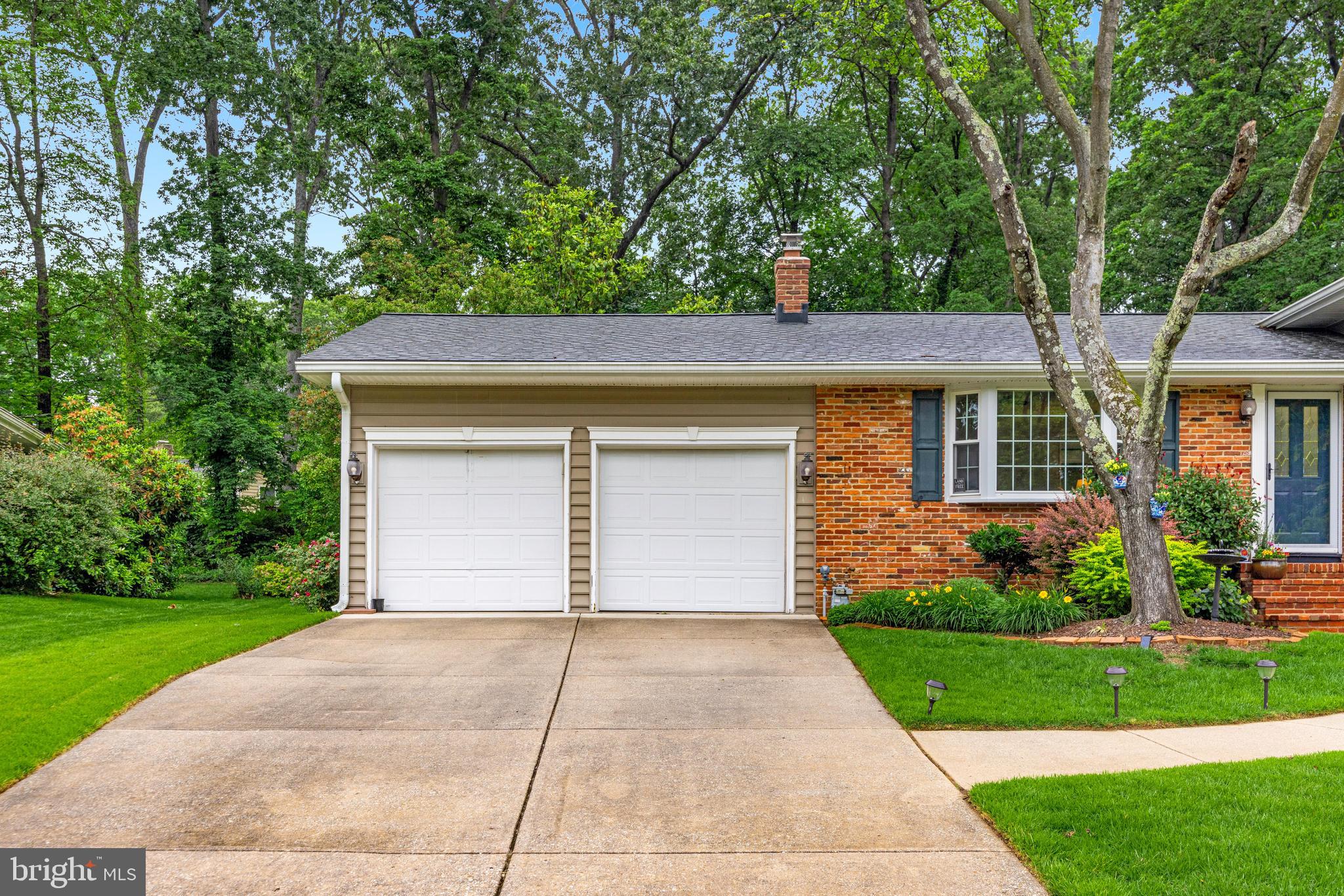 316 FERNWOOD DRIVE