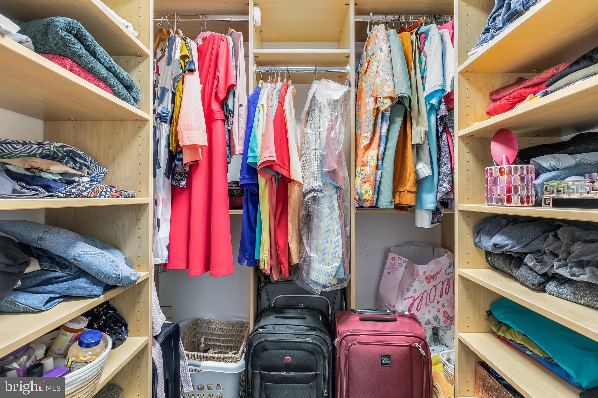 SHADOWOOD - Residential