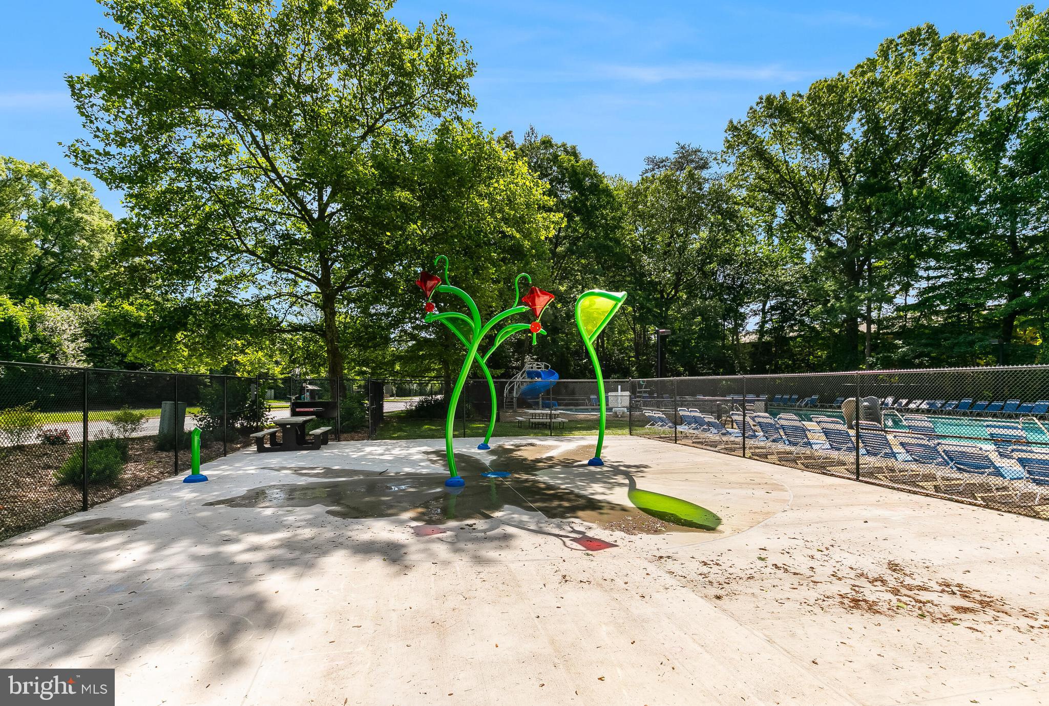 SHADOWOOD - Residential