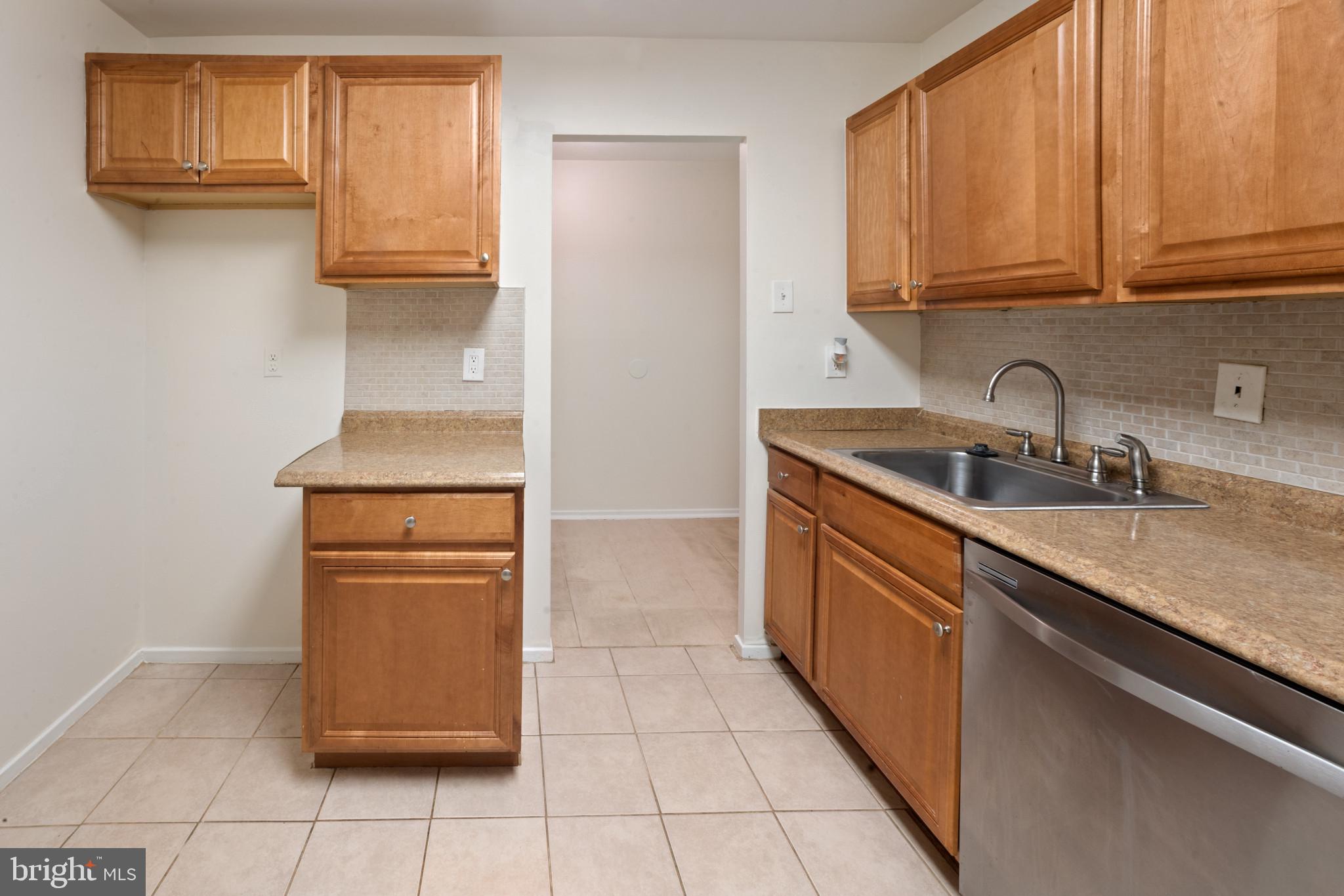 THOMAS CHOICE GARDENS - Residential Lease