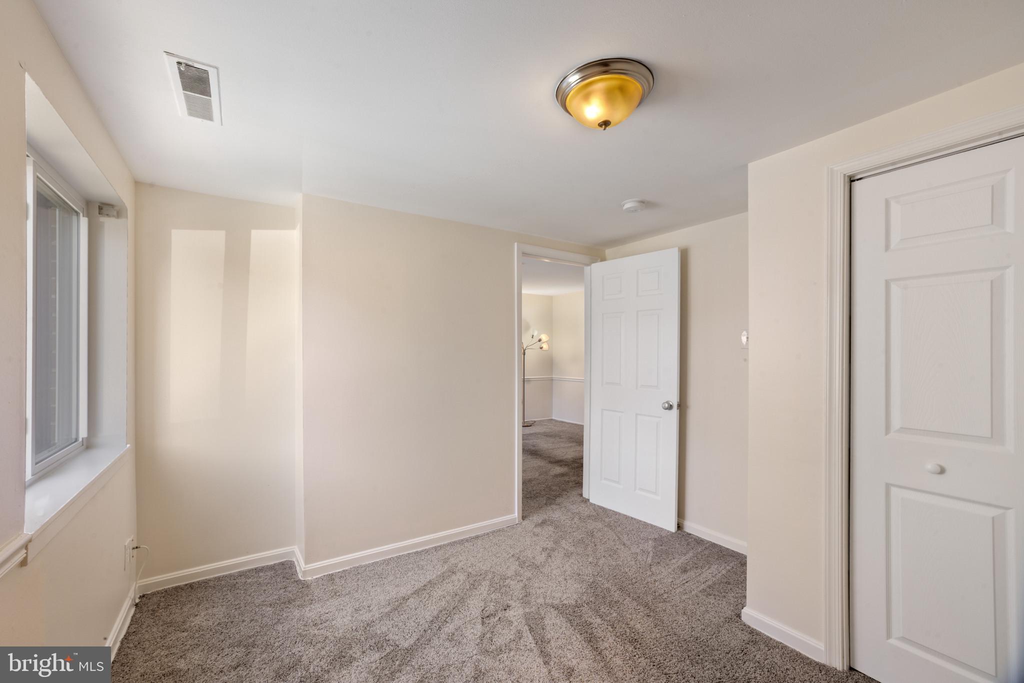 THOMAS CHOICE GARDENS - Residential Lease